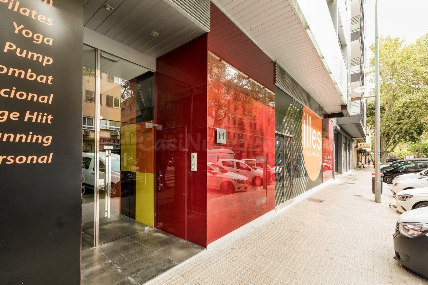 Exclusivo piso con gran terraza privada en el corazón de Pal - foto 24