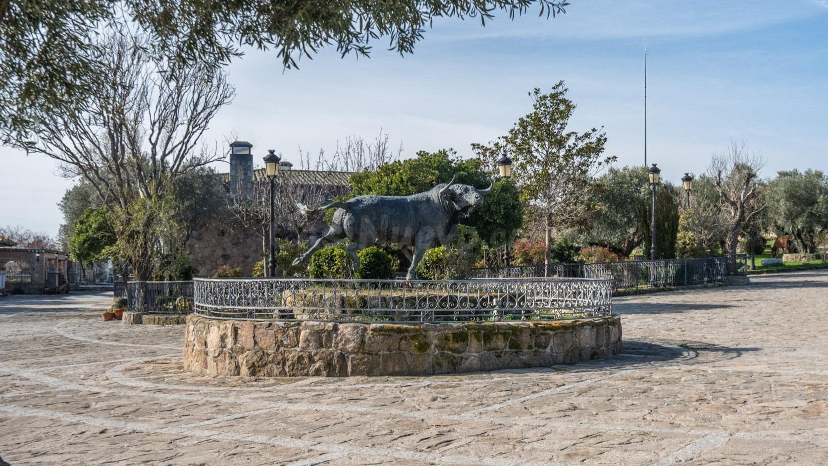 EXCLUSIVA FINCA GANADERA DE LUJO DE 93 HECTÁREAS CON PLAZA D