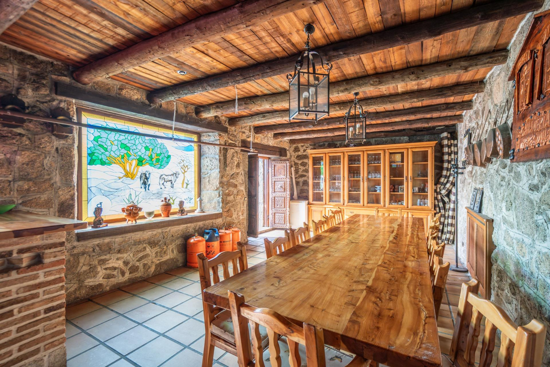 EXCLUSIVA FINCA GANADERA DE LUJO DE 93 HECTÁREAS CON PLAZA D - foto 7