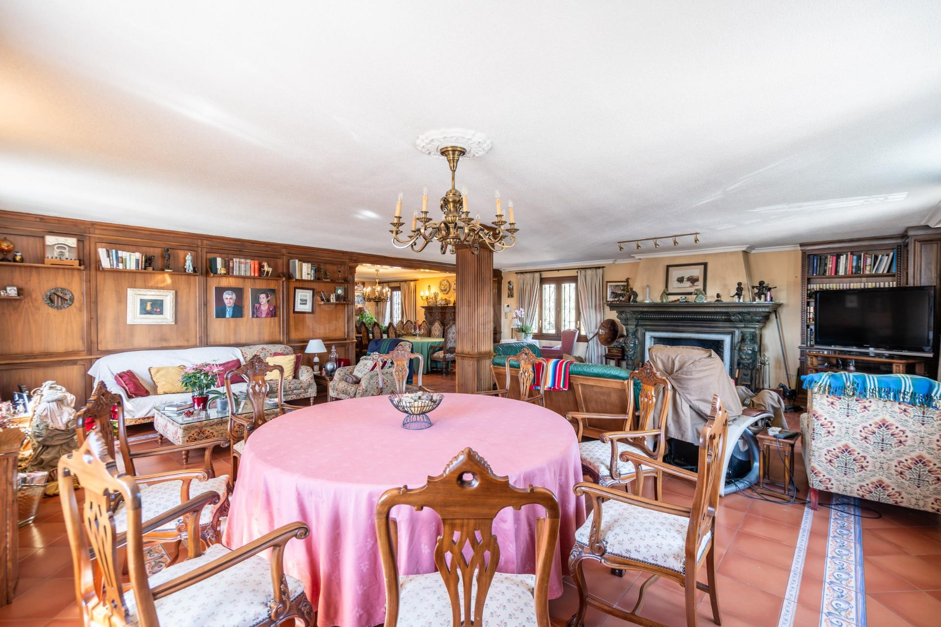 EXCLUSIVA FINCA GANADERA DE LUJO DE 93 HECTÁREAS CON PLAZA D - foto 45