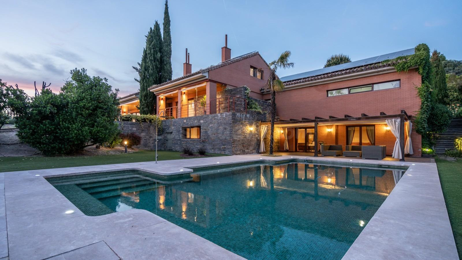 CHALET INDEPENDIENTE DE LUJO EN EL GOLF DE LAS ROZAS - foto 2