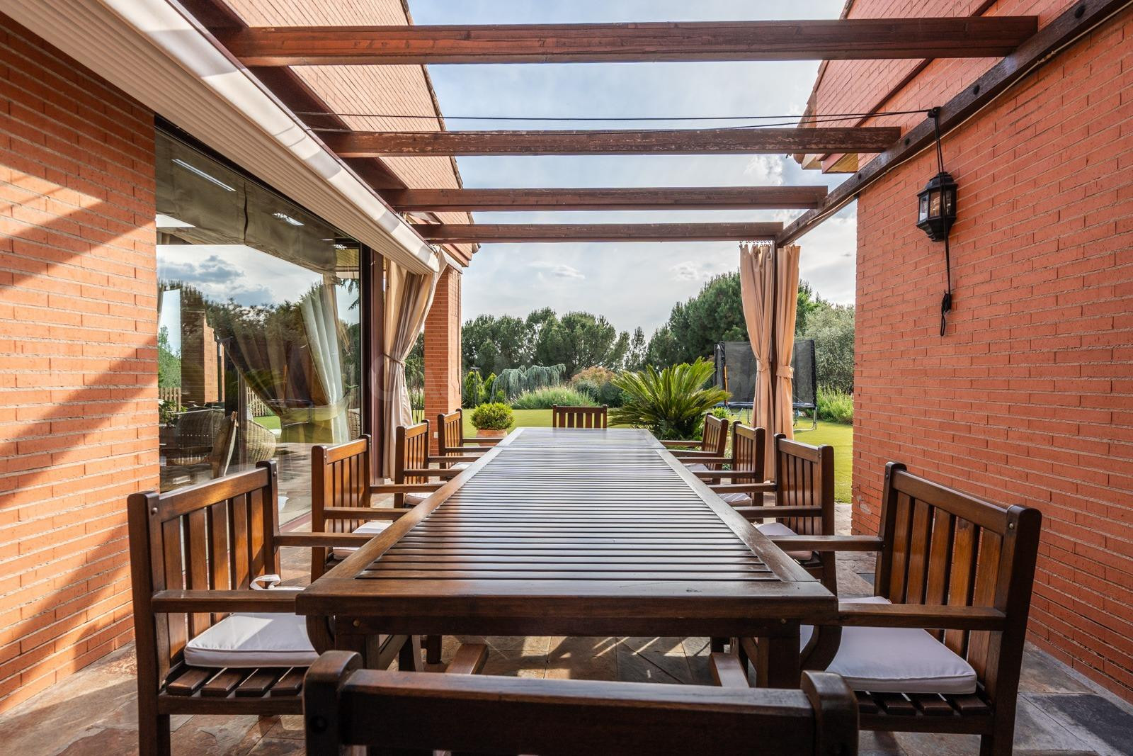 CHALET INDEPENDIENTE DE LUJO EN EL GOLF DE LAS ROZAS - foto 8