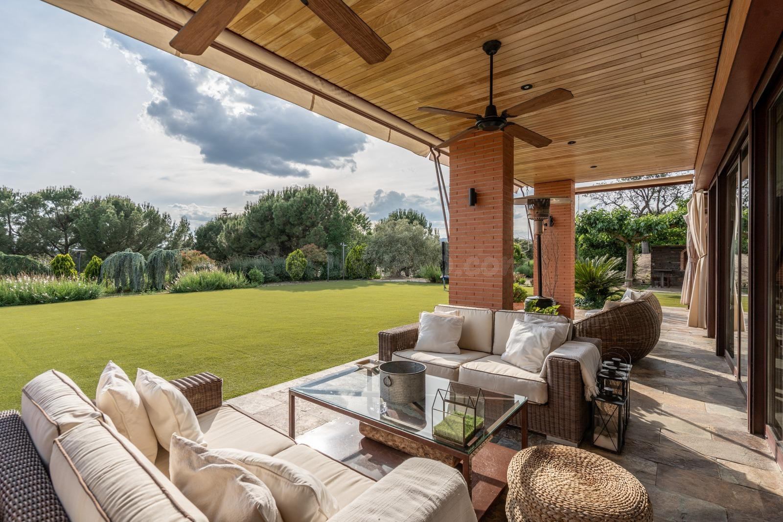 CHALET INDEPENDIENTE DE LUJO EN EL GOLF DE LAS ROZAS - foto 9