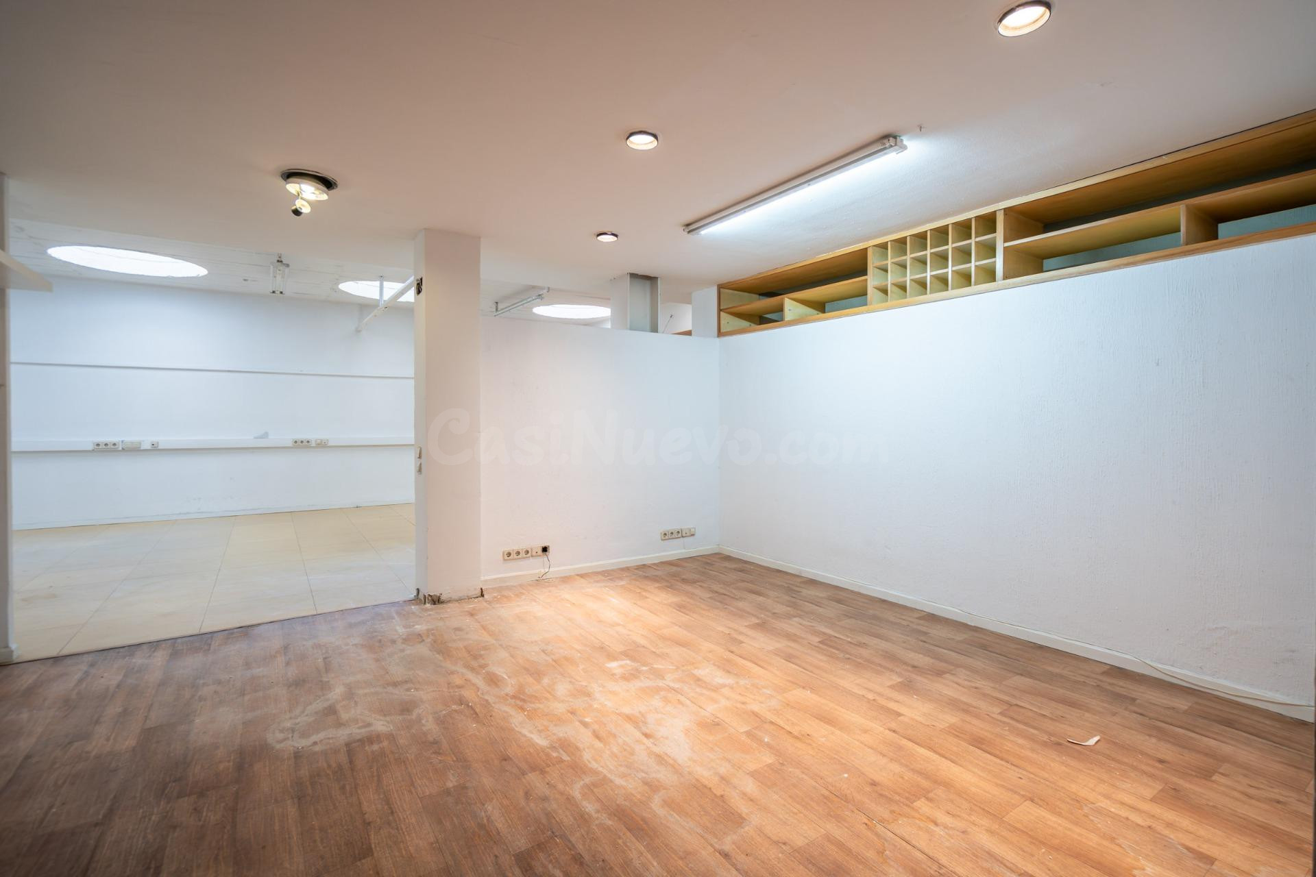 OFICINA AMPLIA, DIAFANA Y CON MÚLTIPLES POSIBILIDADES EN MON - foto 18