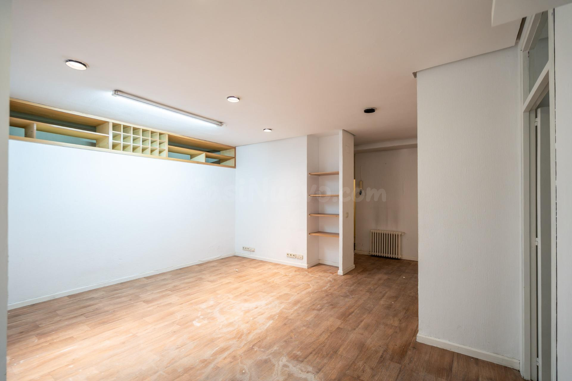 OFICINA AMPLIA, DIAFANA Y CON MÚLTIPLES POSIBILIDADES EN MON - foto 21