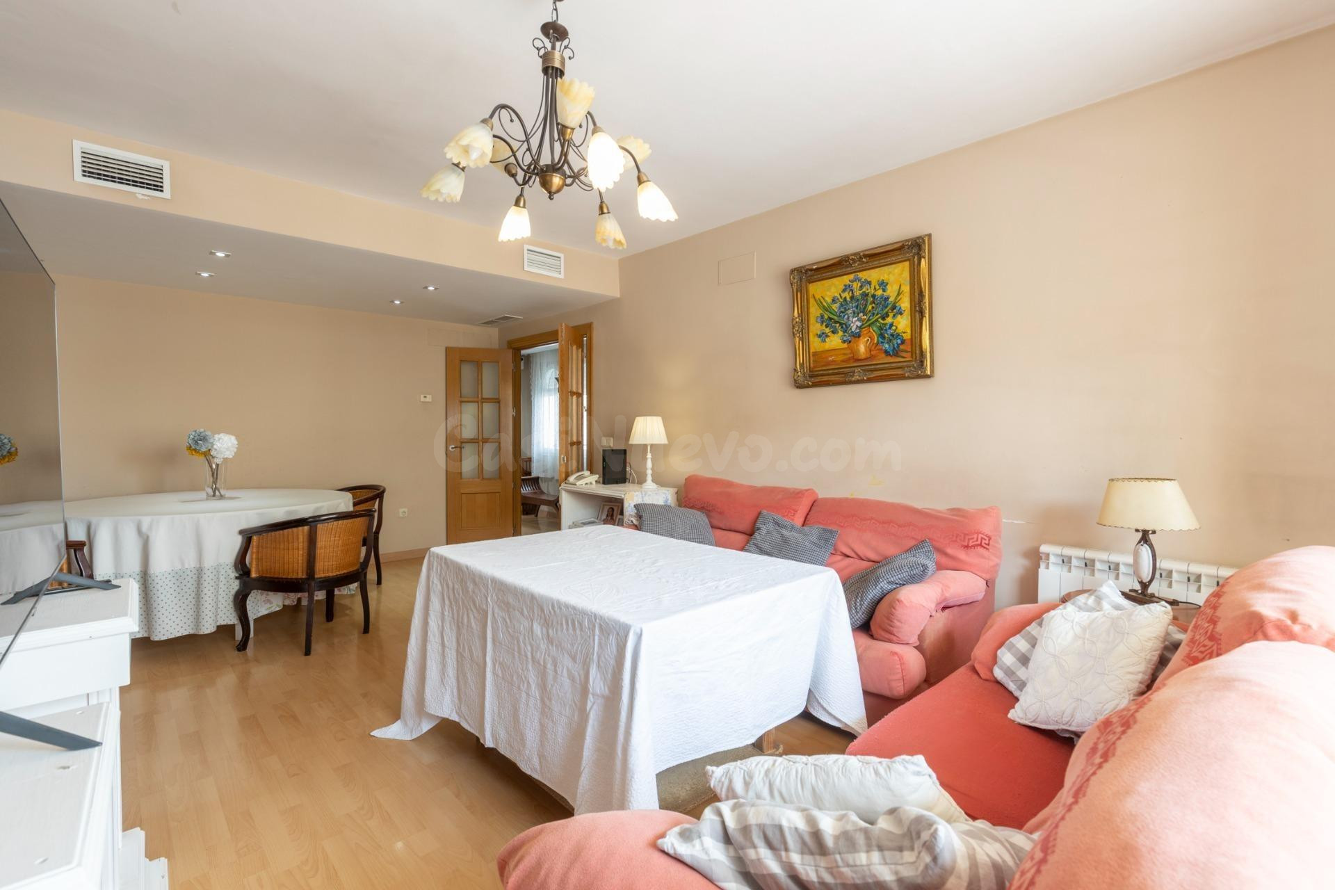 Exclusiva casa independiente en El Chaparral, Albolote. Una  - foto 4