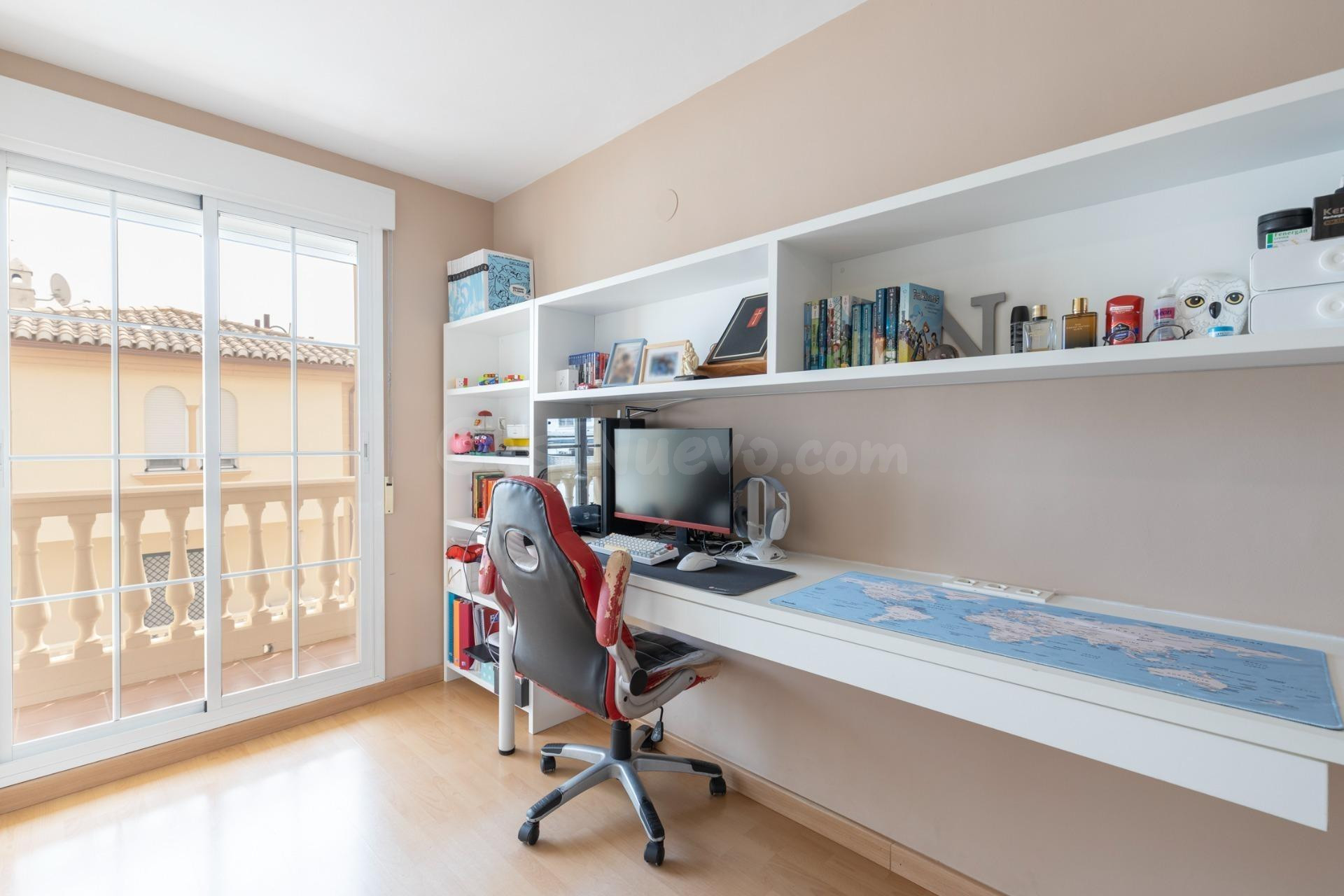 Exclusiva casa independiente en El Chaparral, Albolote. Una  - foto 29