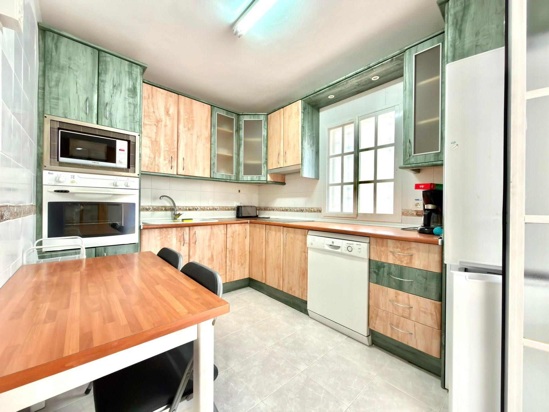 Chalet Independiente con piscina - foto 9