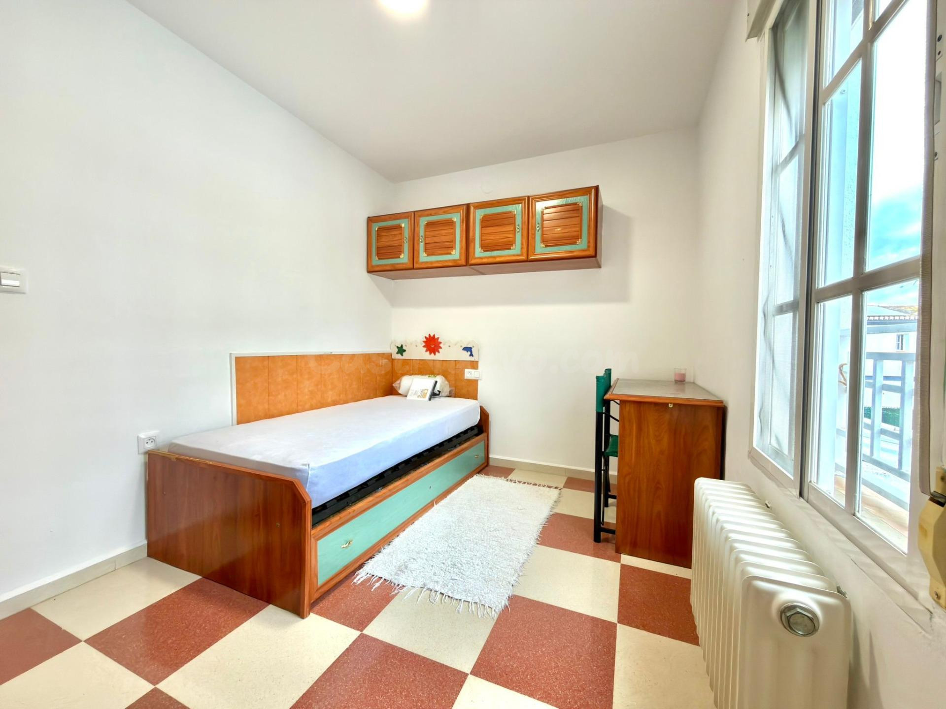 Chalet Independiente con piscina - foto 13