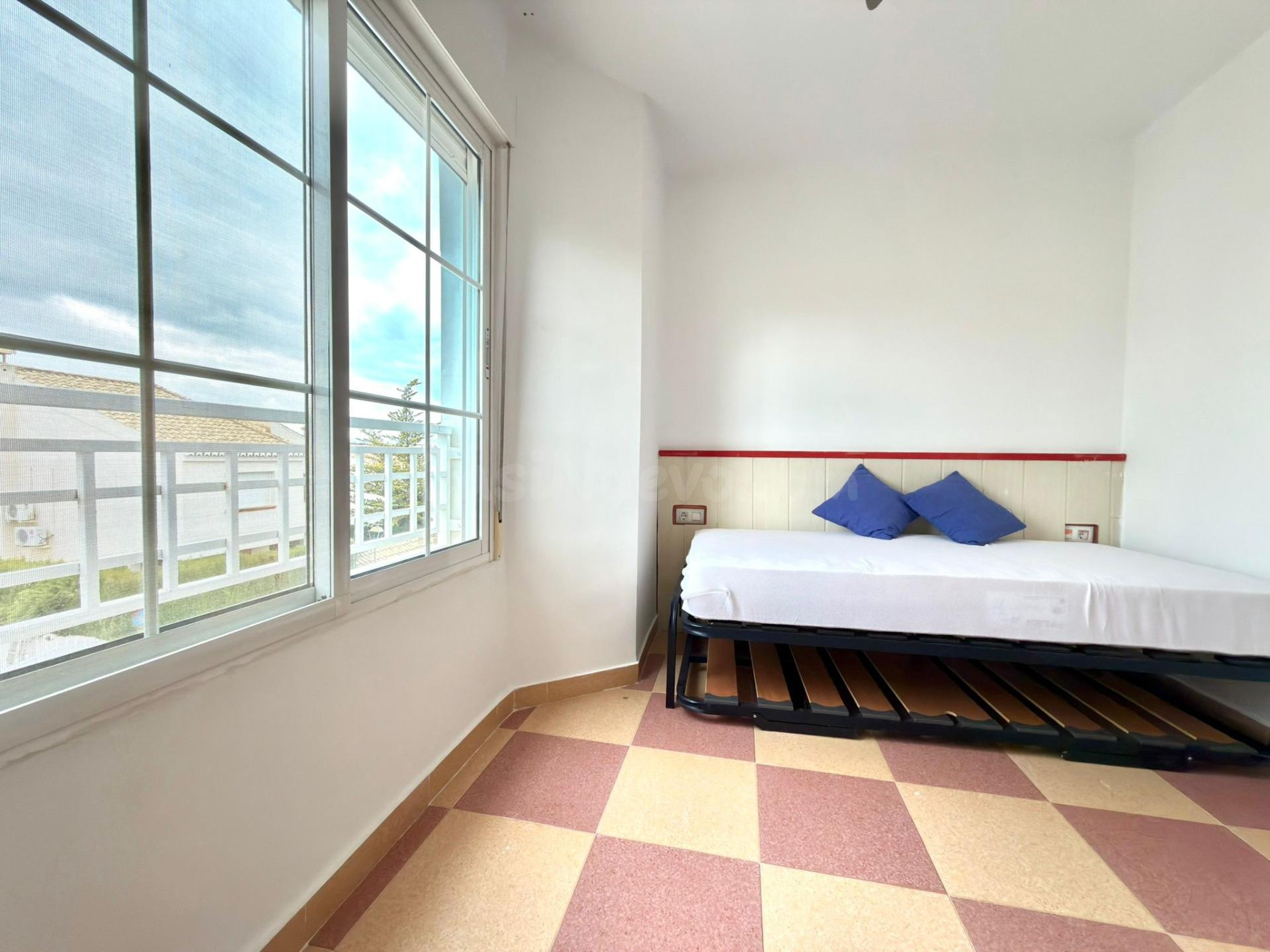 Chalet Independiente con piscina - foto 23