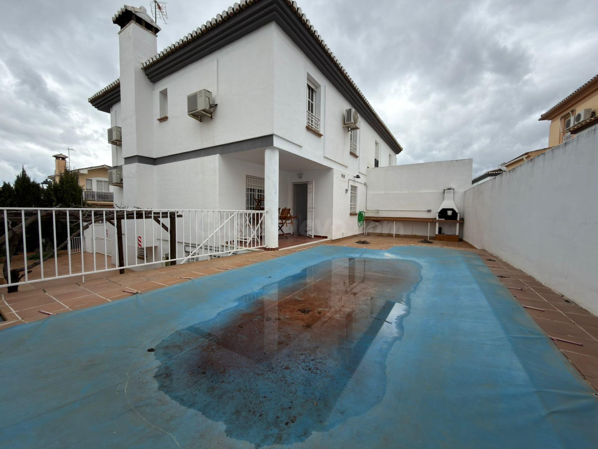 Chalet Independiente con piscina - foto 32