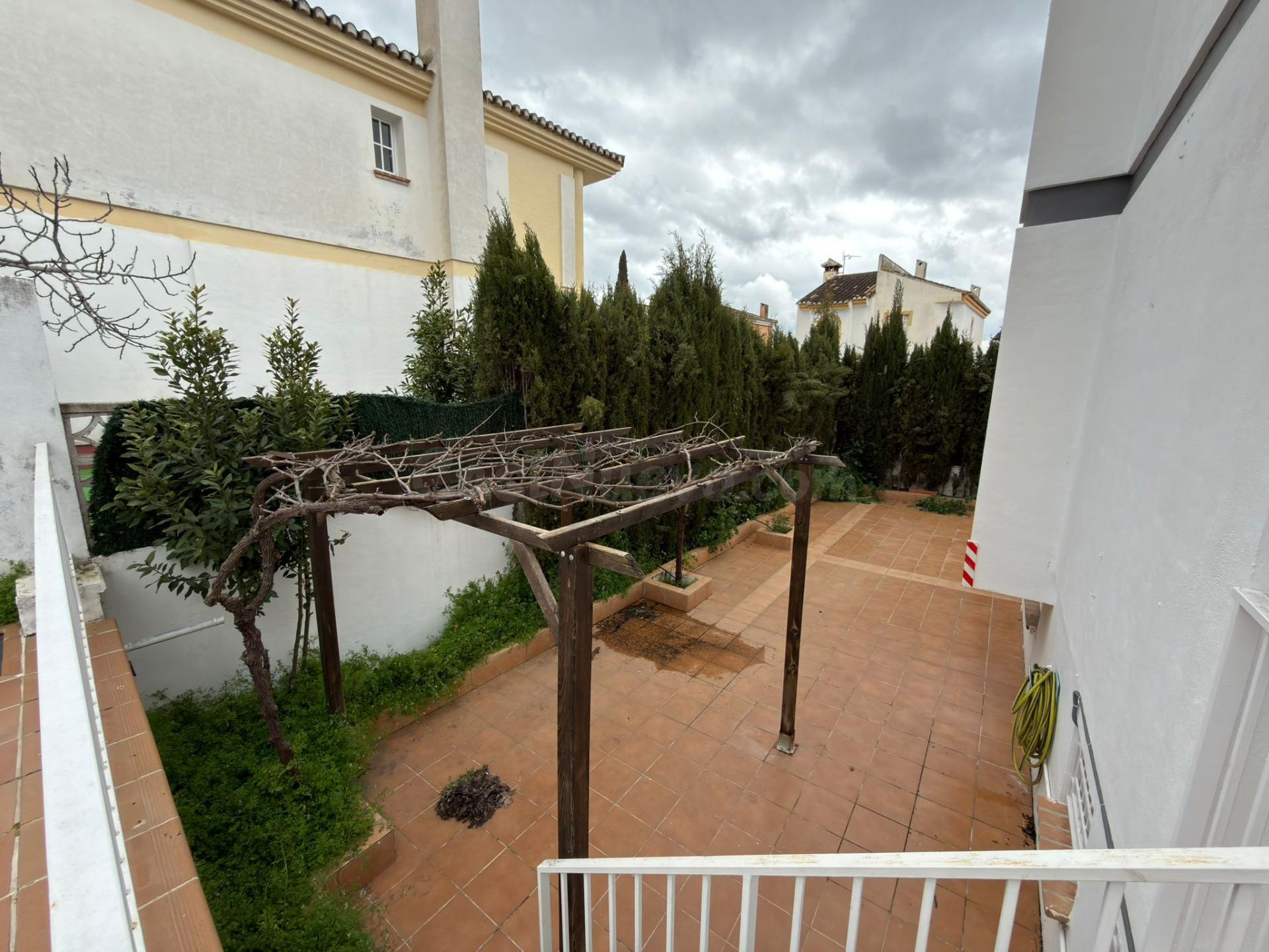 Chalet Independiente con piscina - foto 35