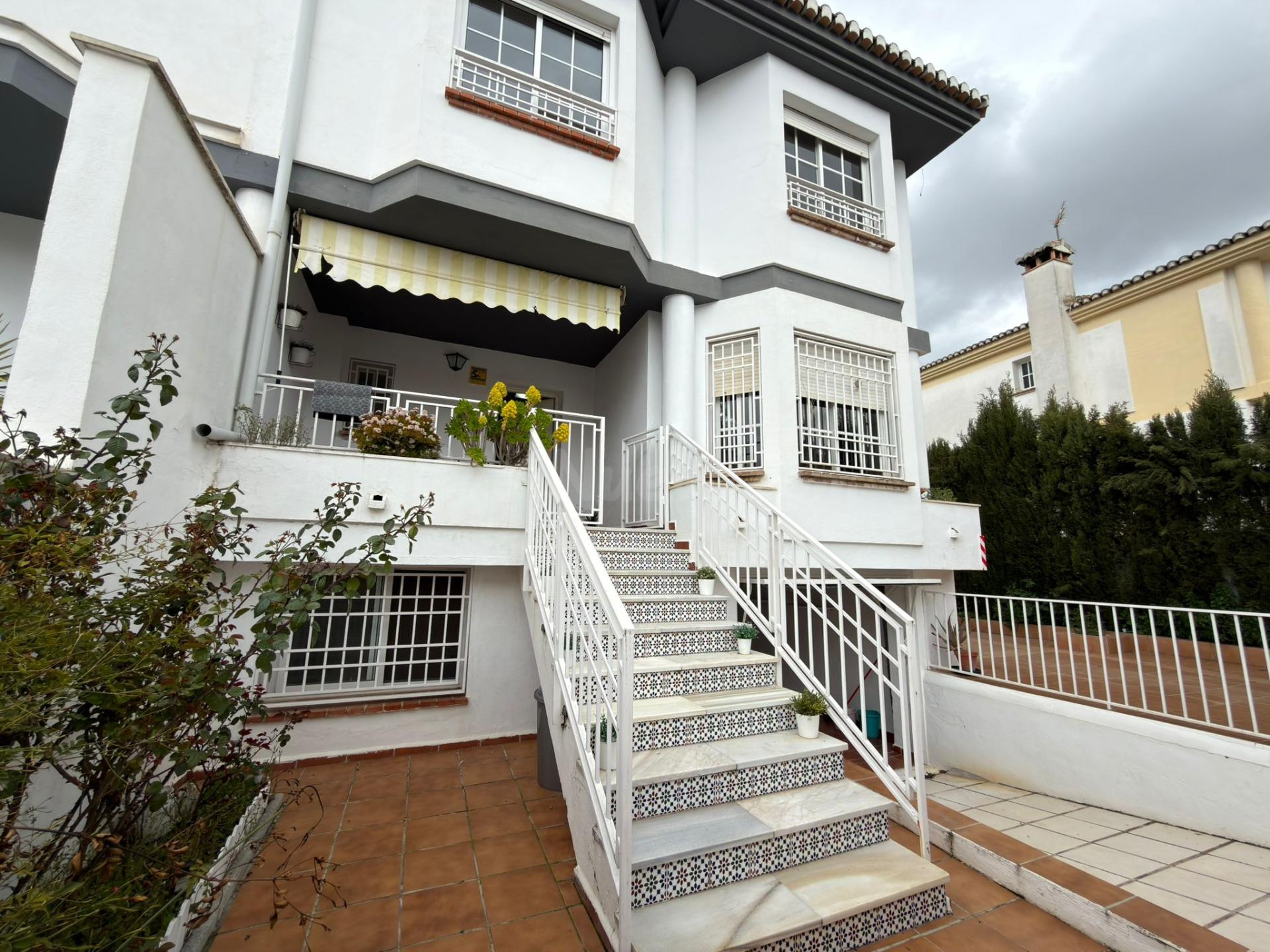 Chalet Independiente con piscina - foto 47