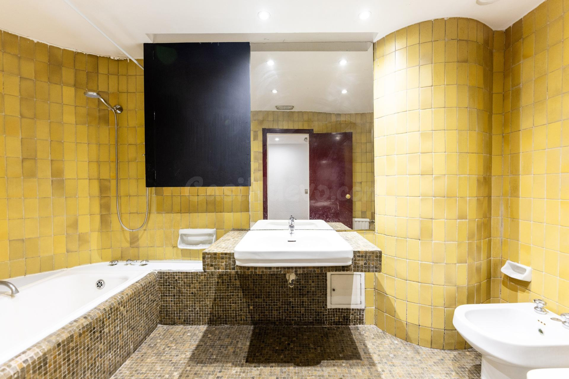 Alquiler de vivienda u oficina en Torres Blancas - foto 16