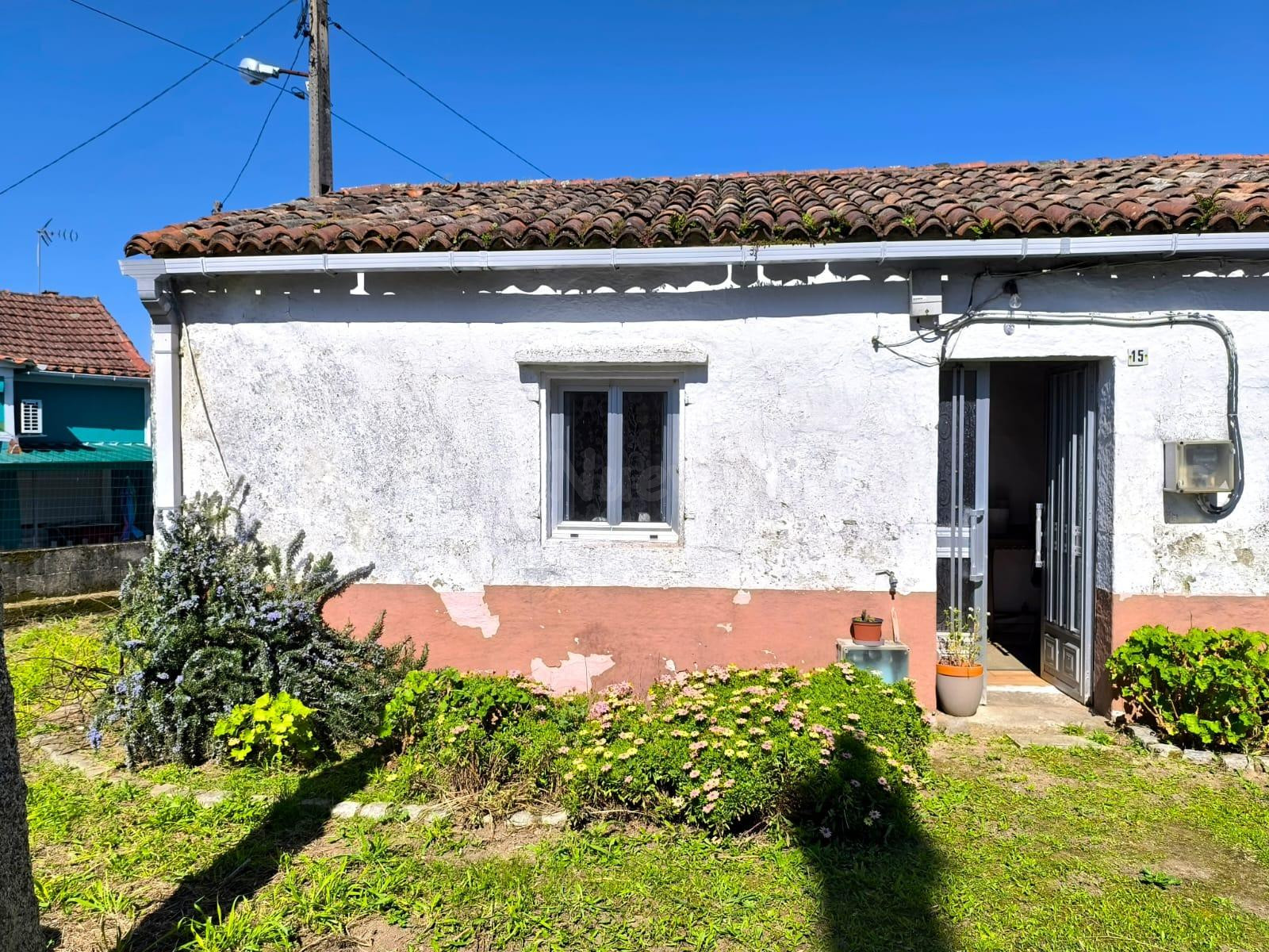 Casa  para reformar con fantásticas vistas en Vilagarcía de  - foto 3