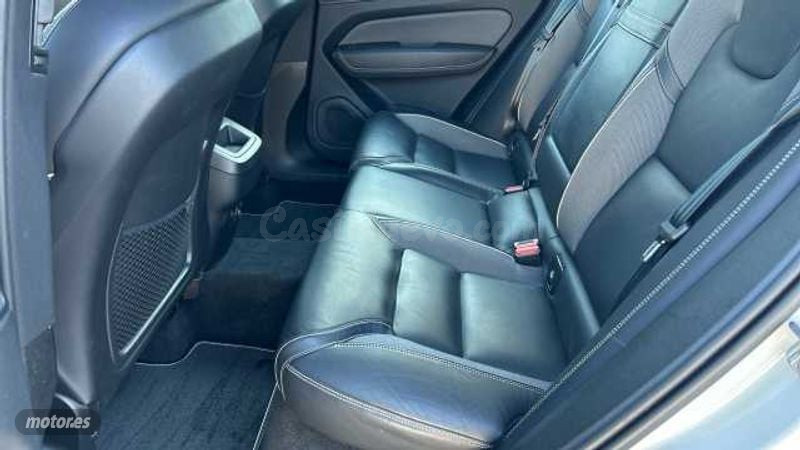 Volvo XC 60 - foto 7