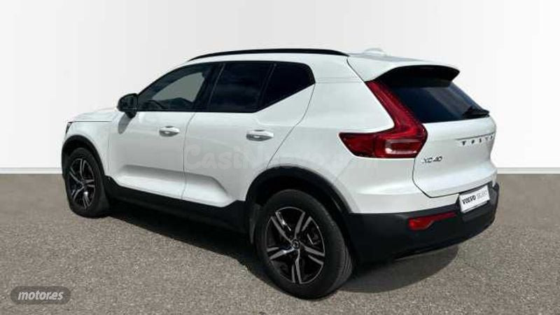 Volvo XC40 - foto 2
