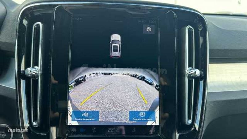 Volvo XC40 - foto 17