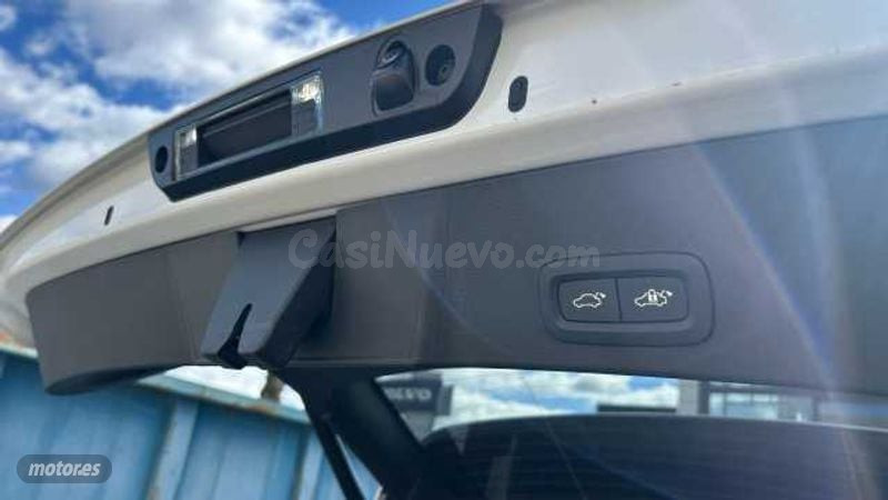 Volvo XC40 - foto 28