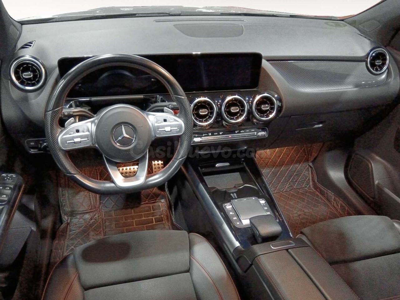 Mercedes GLA 180 AMG Line - foto 6