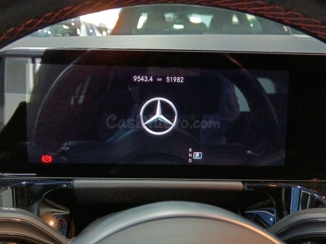 Mercedes GLA 180 AMG Line - foto 14