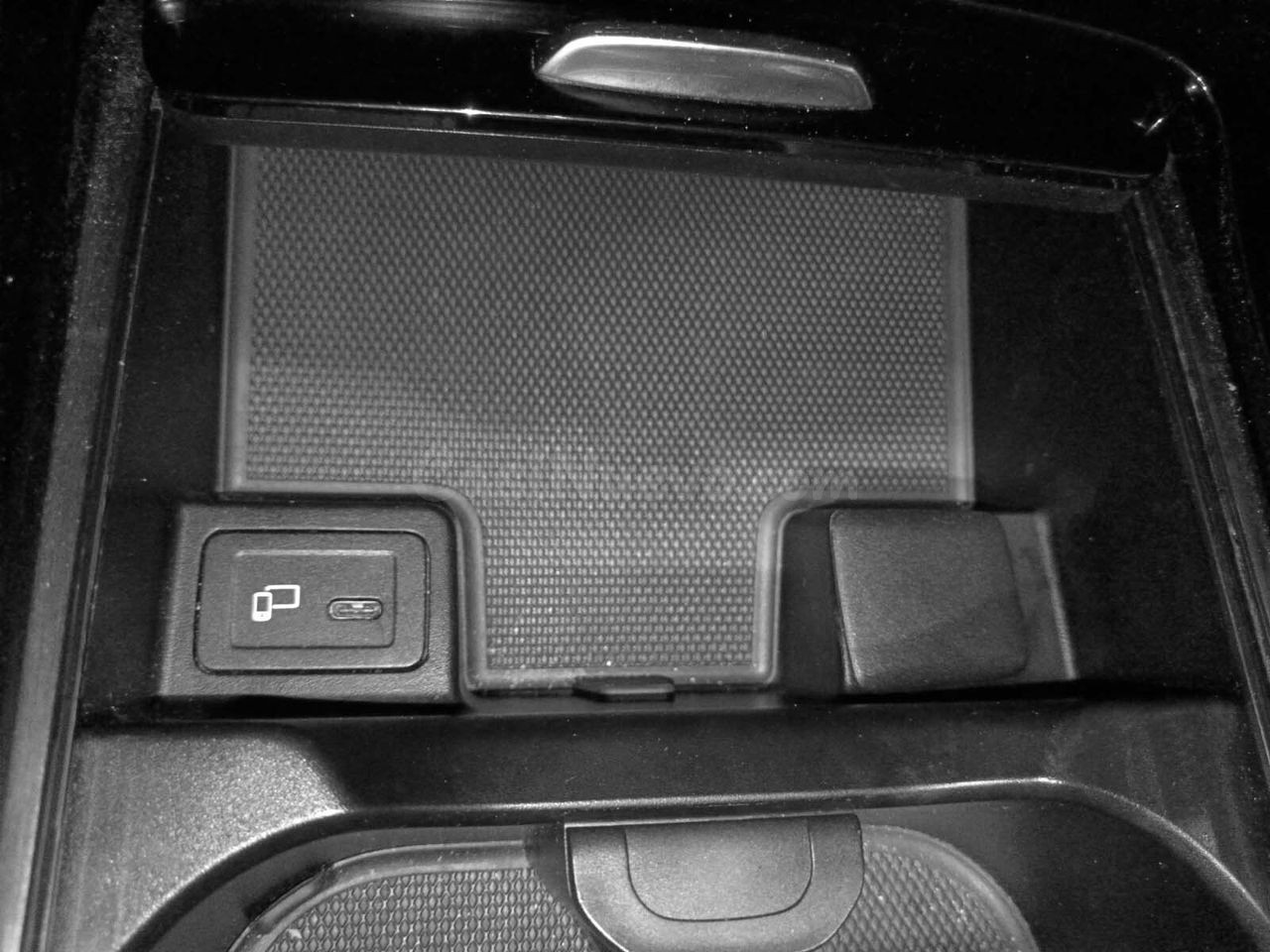 Mercedes GLA 180 AMG Line - foto 22