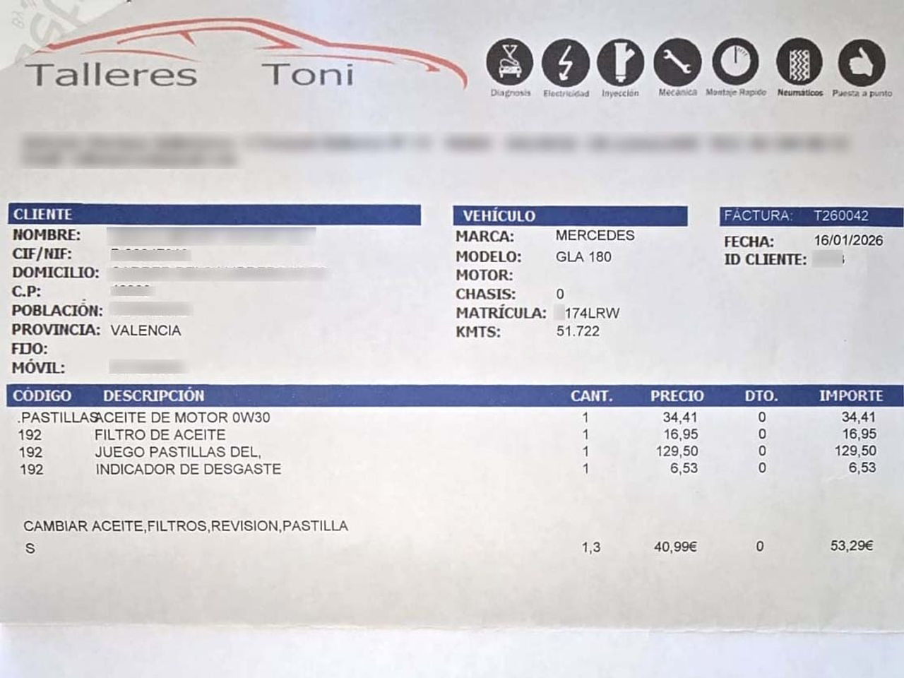Mercedes GLA 180 AMG Line - foto 24