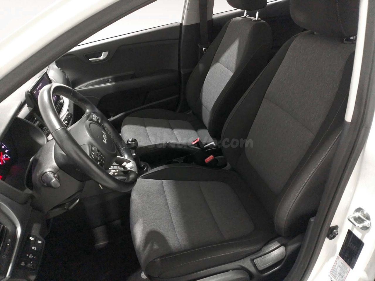 Kia Stonic 1.2 DPi Concept 62 kW (84 CV) - foto 8