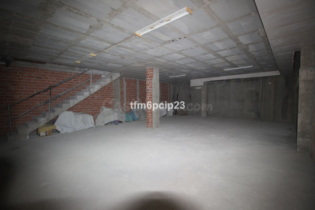 Local comercial en Venta en Estepona Málaga - foto 13