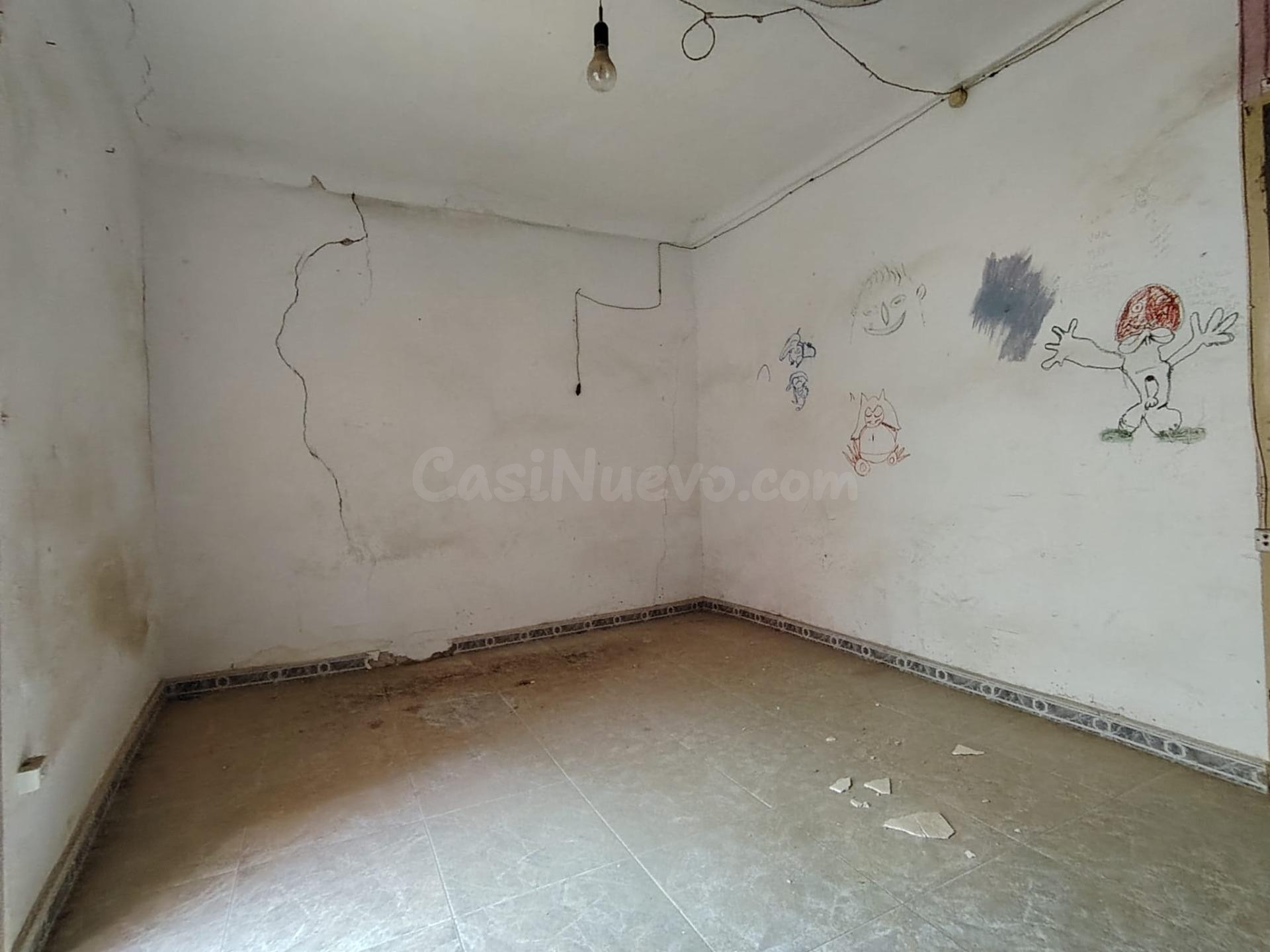 Casa en Novelda para reformar - foto 5