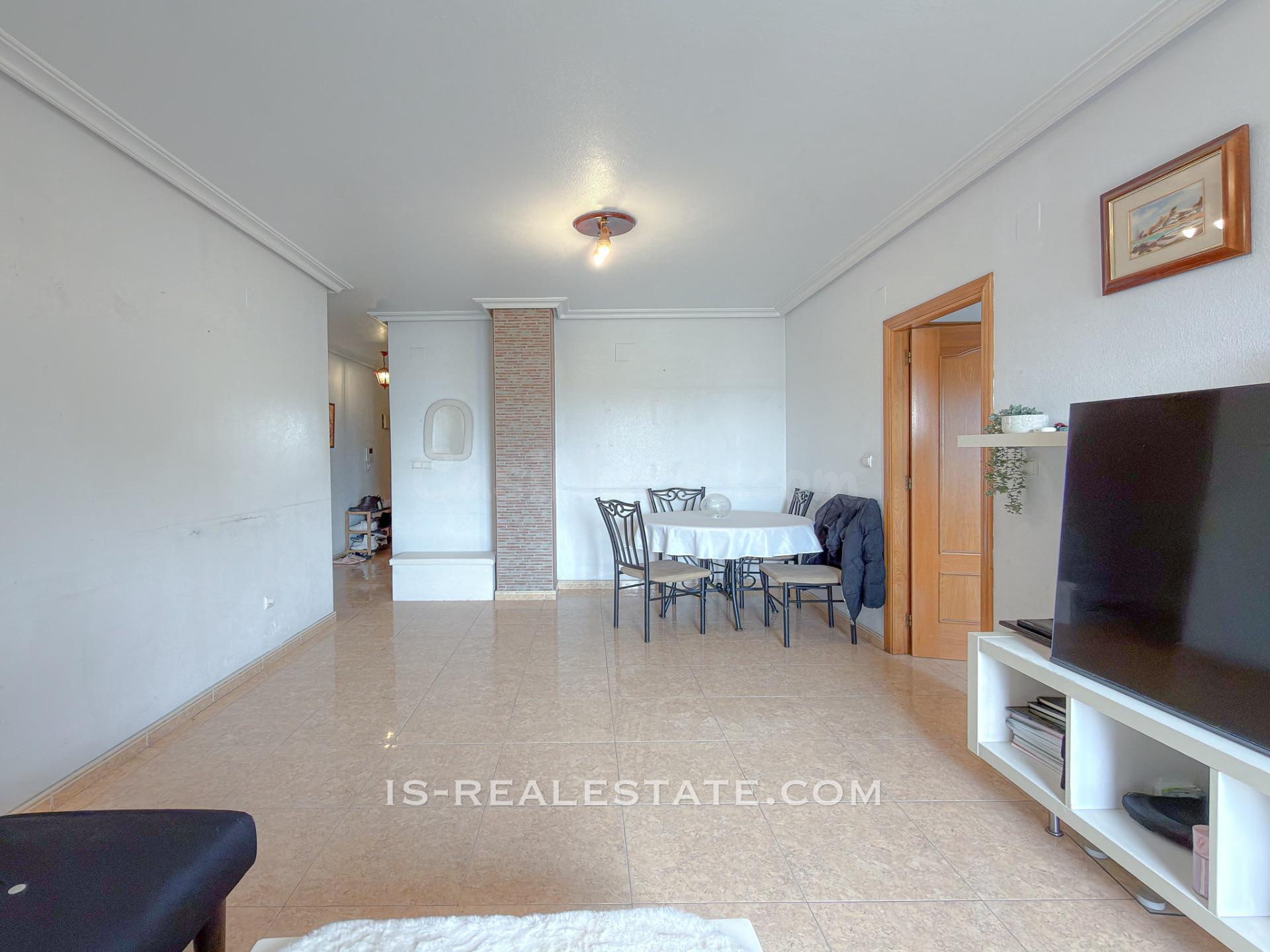 Apartamento con excelentes calidades y terraza con vistas de - foto 3