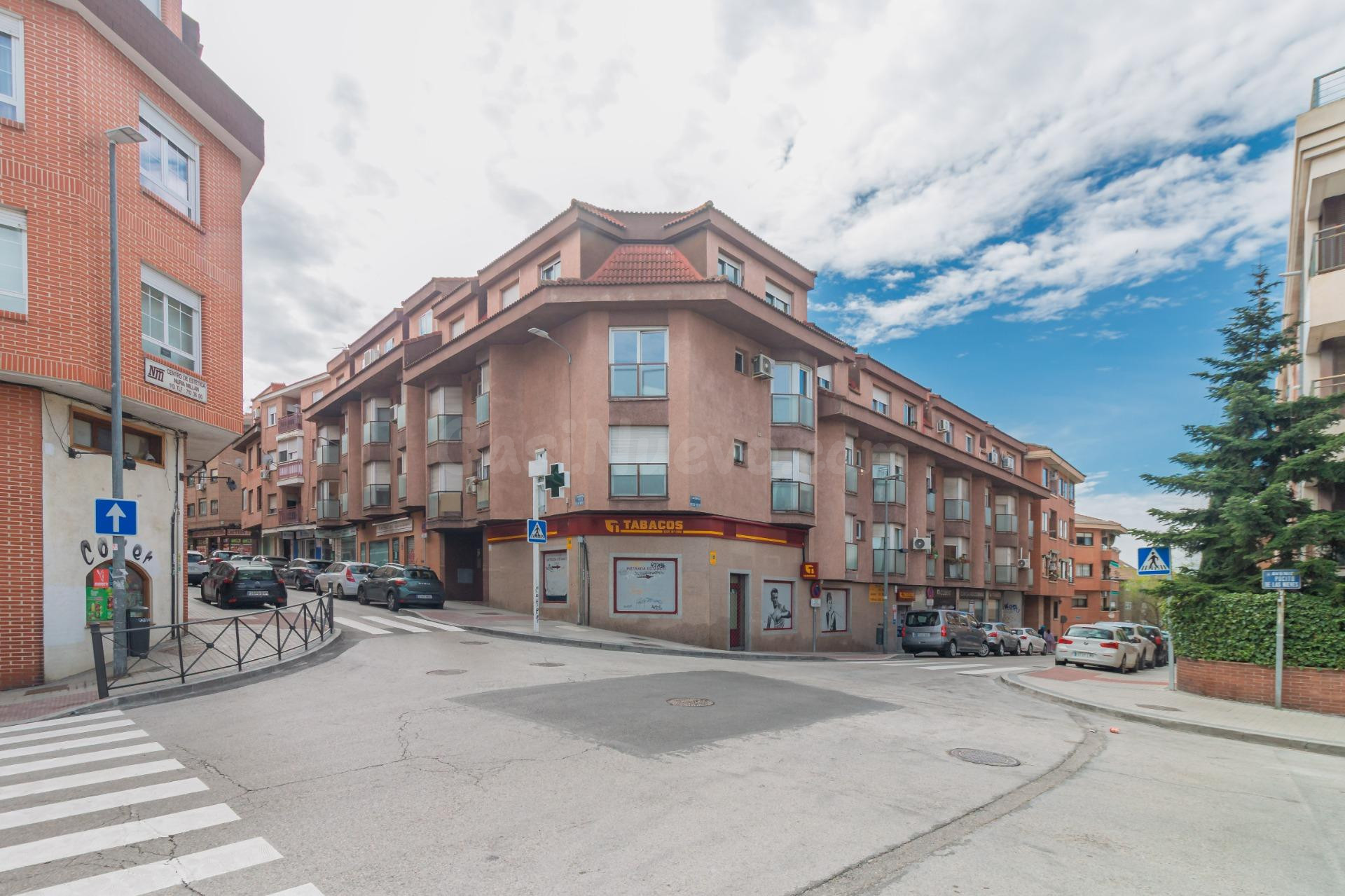 BONITO PISO EXTERIOR DE UN DORMITORIO EN LAS ROZAS. IDEAL PA