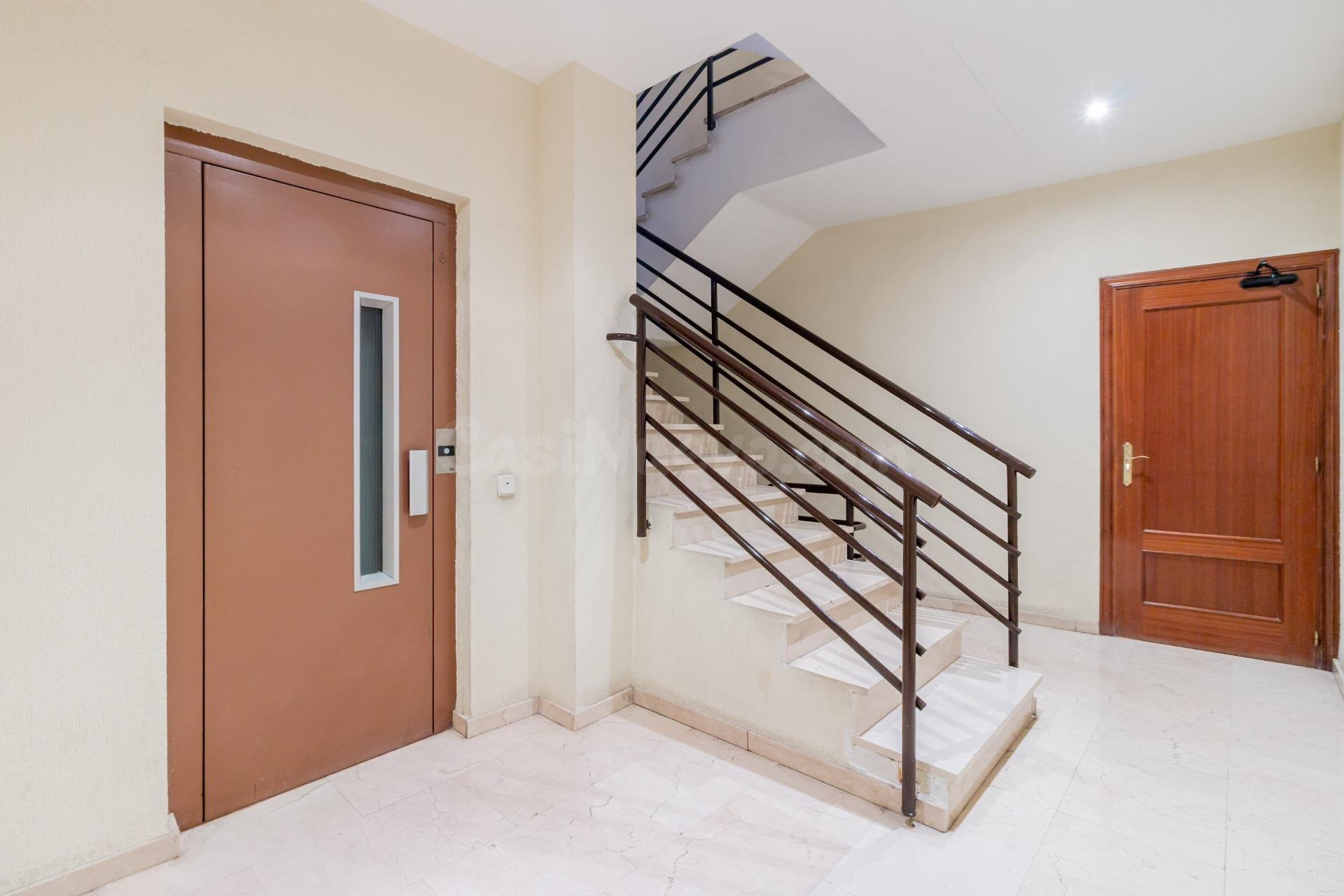 BONITO PISO EXTERIOR DE UN DORMITORIO EN LAS ROZAS. IDEAL PA - foto 3