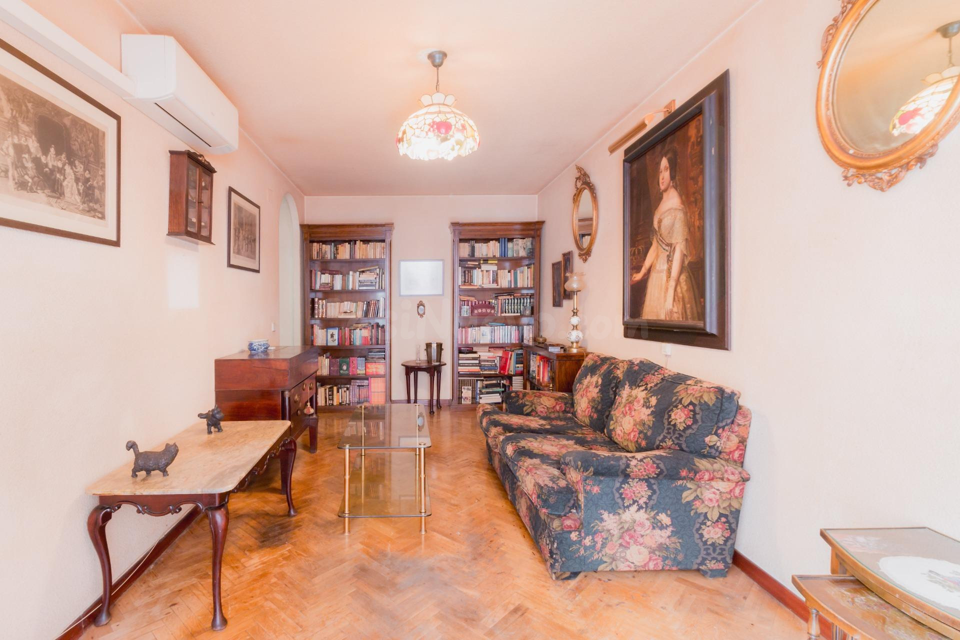 BONITO PISO EXTERIOR DE UN DORMITORIO EN LAS ROZAS. IDEAL PA - foto 8