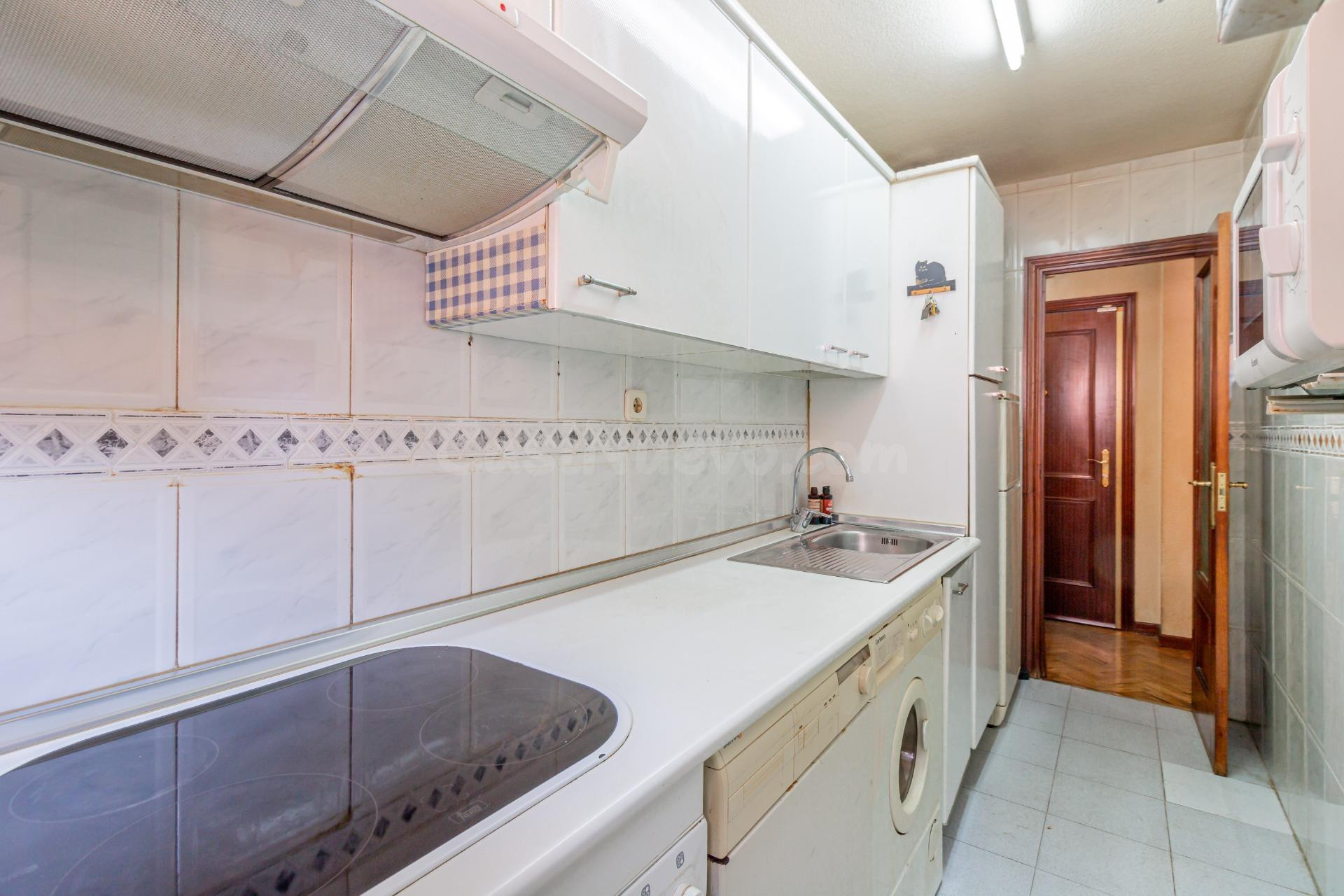 BONITO PISO EXTERIOR DE UN DORMITORIO EN LAS ROZAS. IDEAL PA - foto 15