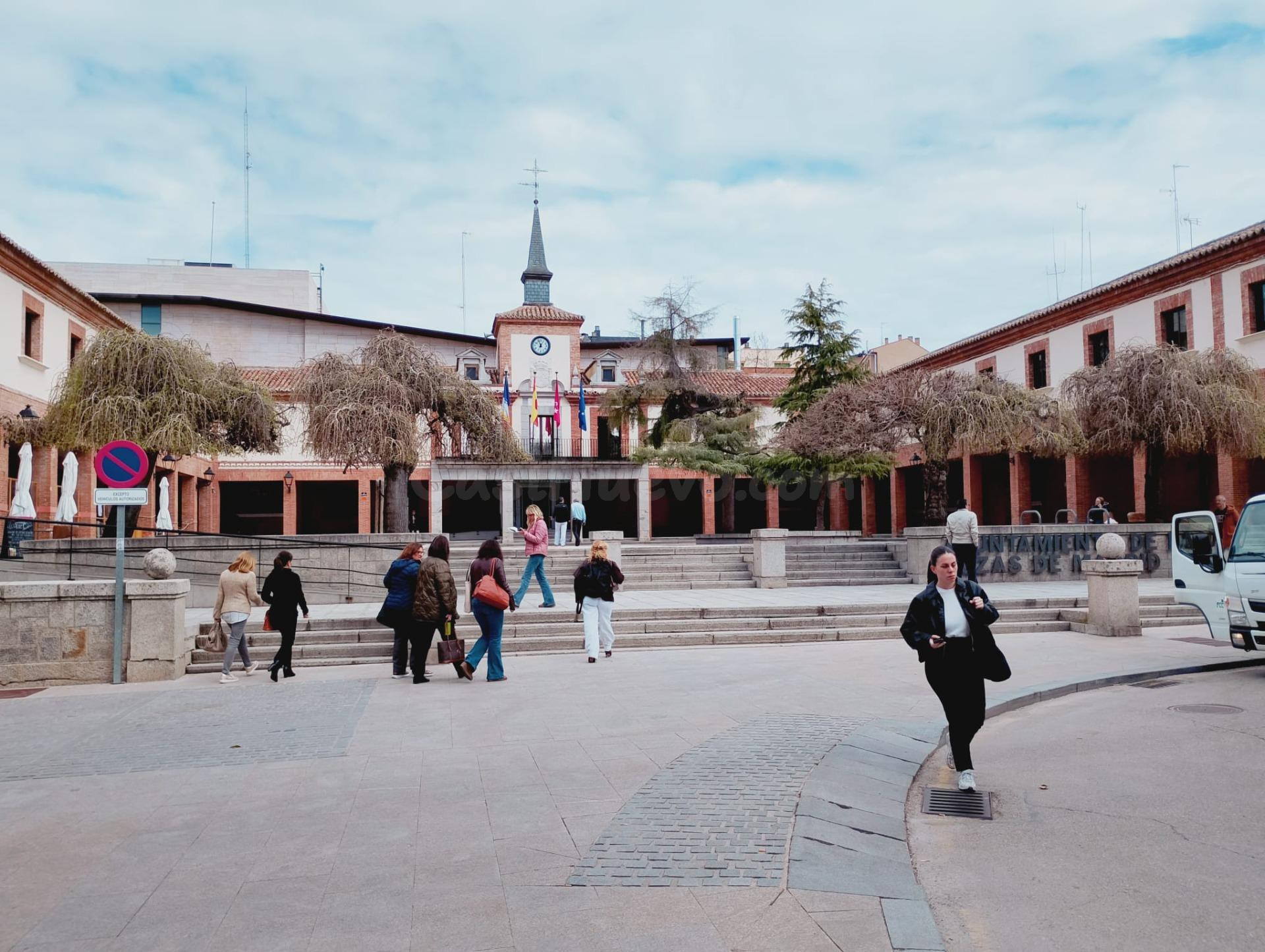 BONITO PISO EXTERIOR DE UN DORMITORIO EN LAS ROZAS. IDEAL PA - foto 27