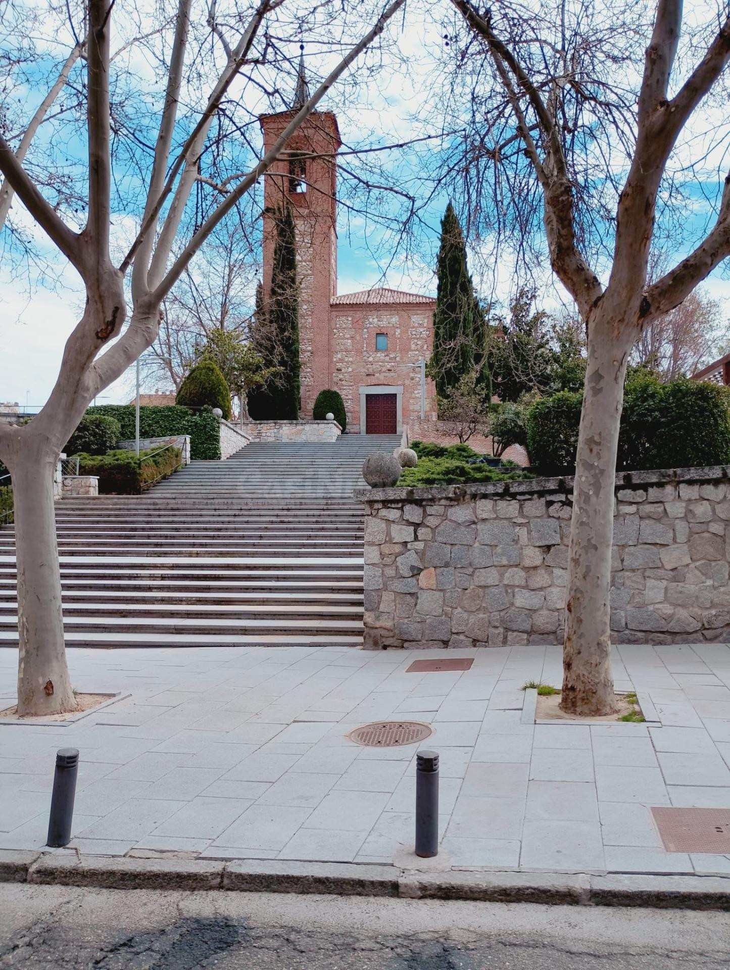 BONITO PISO EXTERIOR DE UN DORMITORIO EN LAS ROZAS. IDEAL PA - foto 29