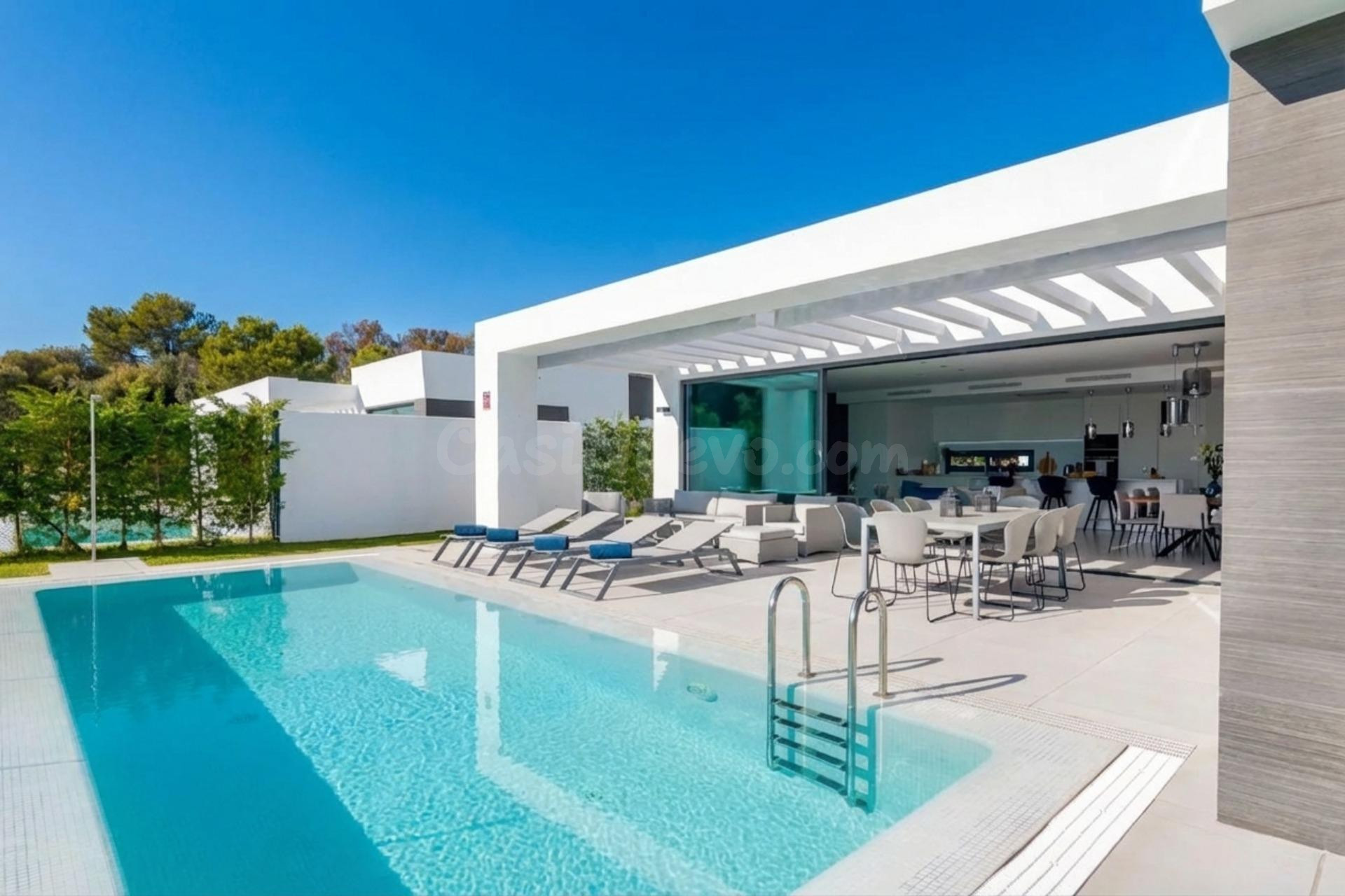 Villa contemporánea en venta en Cabo Royale, Marbella Este - foto 3