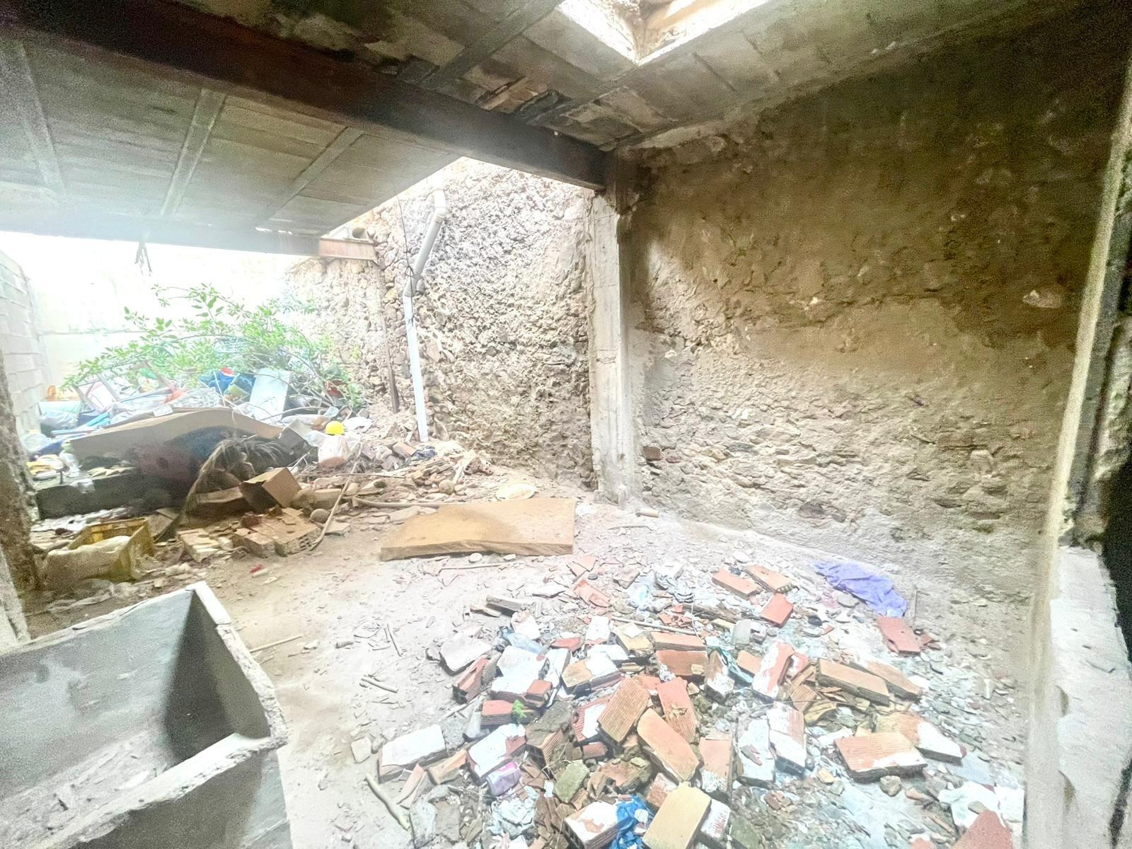 Casa en Monteagudo con potencial real.