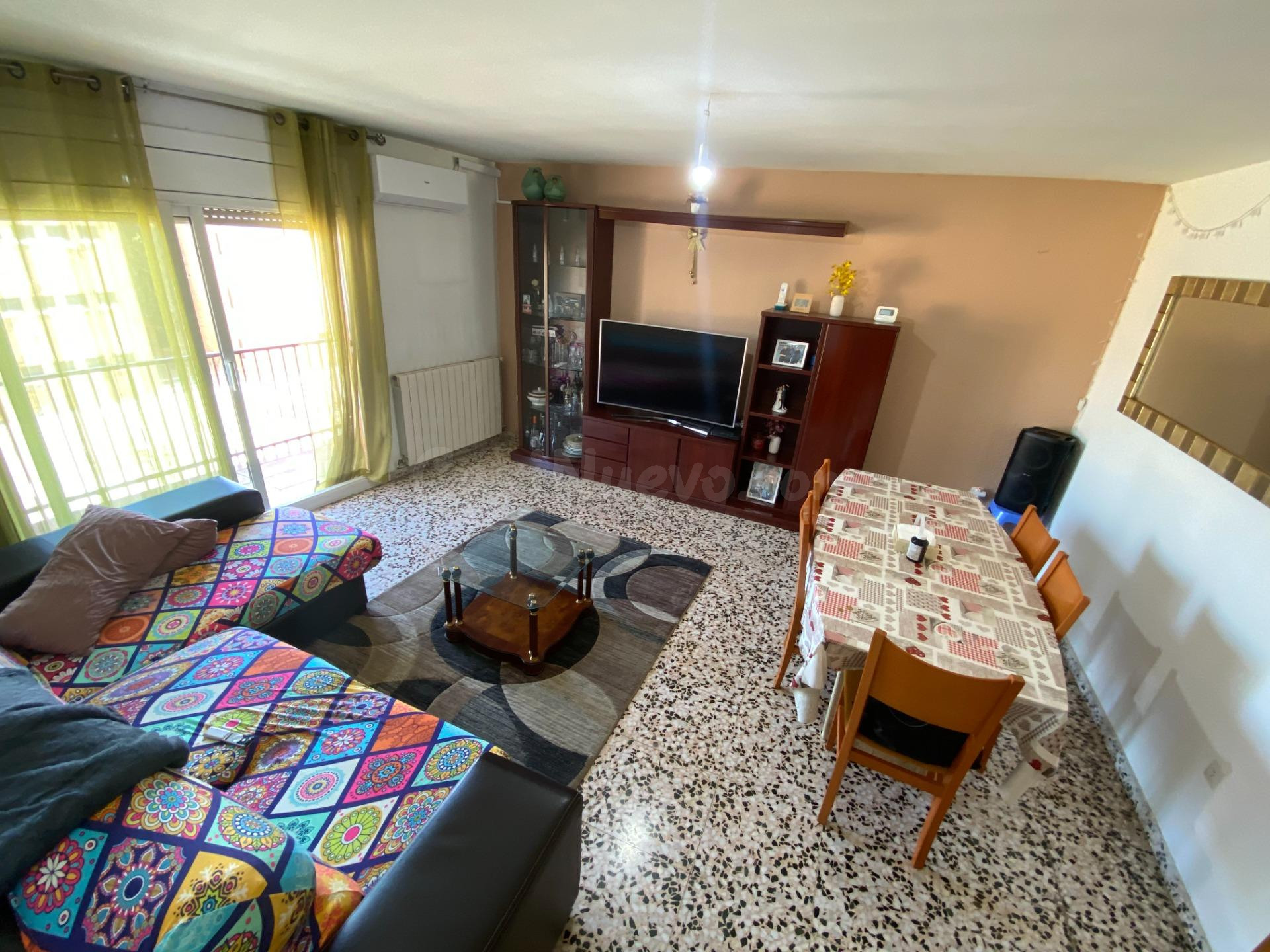 Amplio Piso en Terrassa - Ideal para Entrar a Vivir