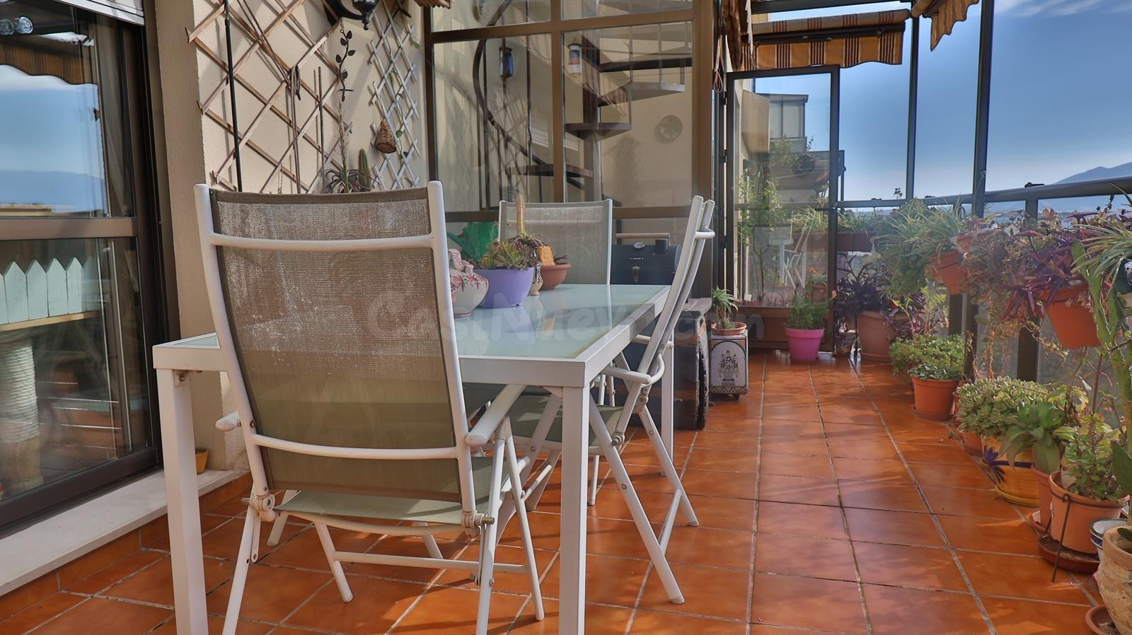 Ático Dúplex en Teatinos con Solárium Privado de 41 m2 | 3 Dormitorios + Garaje y Trastero