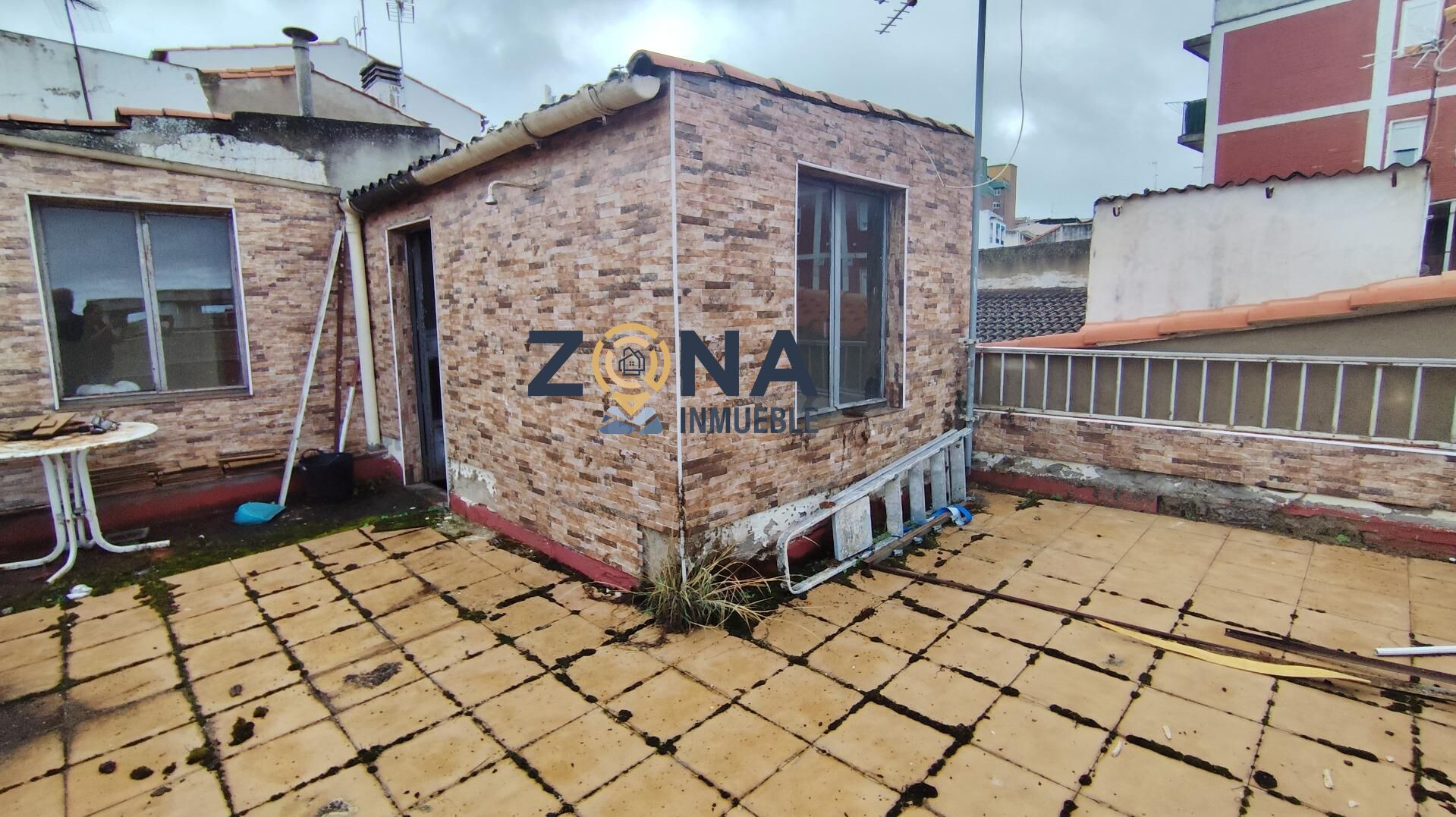 CASA A REFORMAR EN HERNÁN CORTÉS