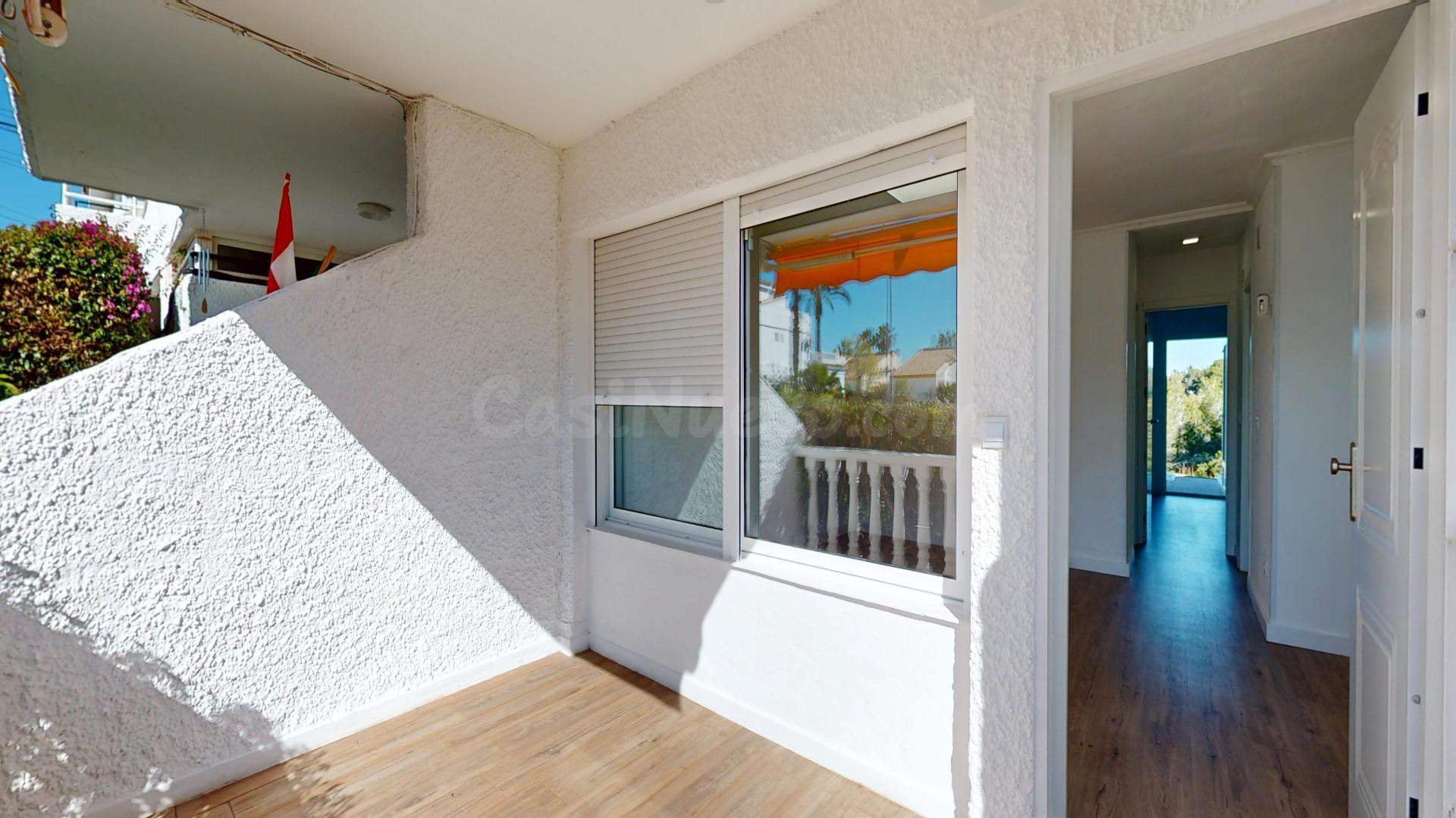 se vende un bungalo de 2 dormitrios y 1 baño con 2 terrasas  - foto 4