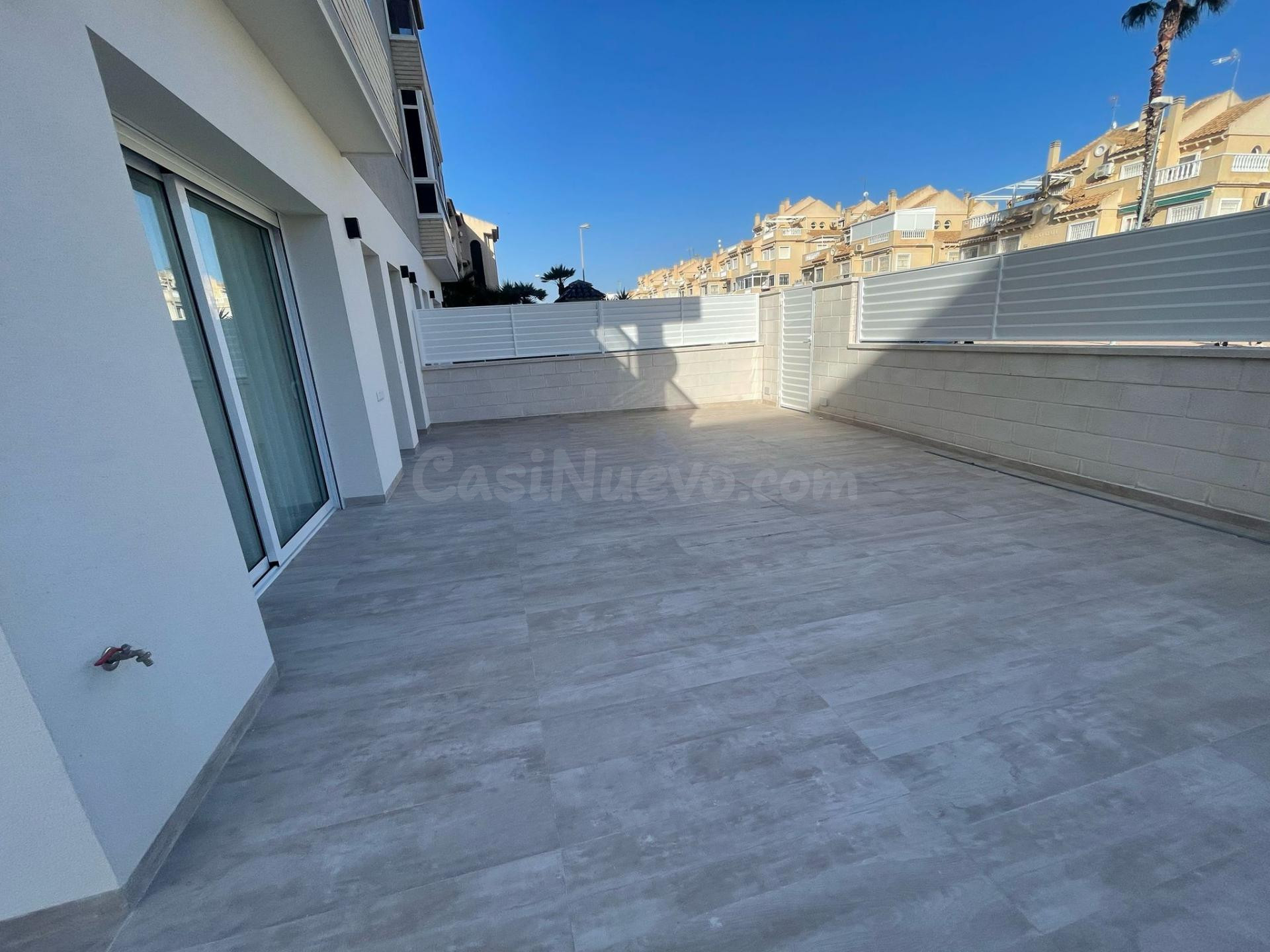 Apartamento de lujo en Torrevieja - foto 4