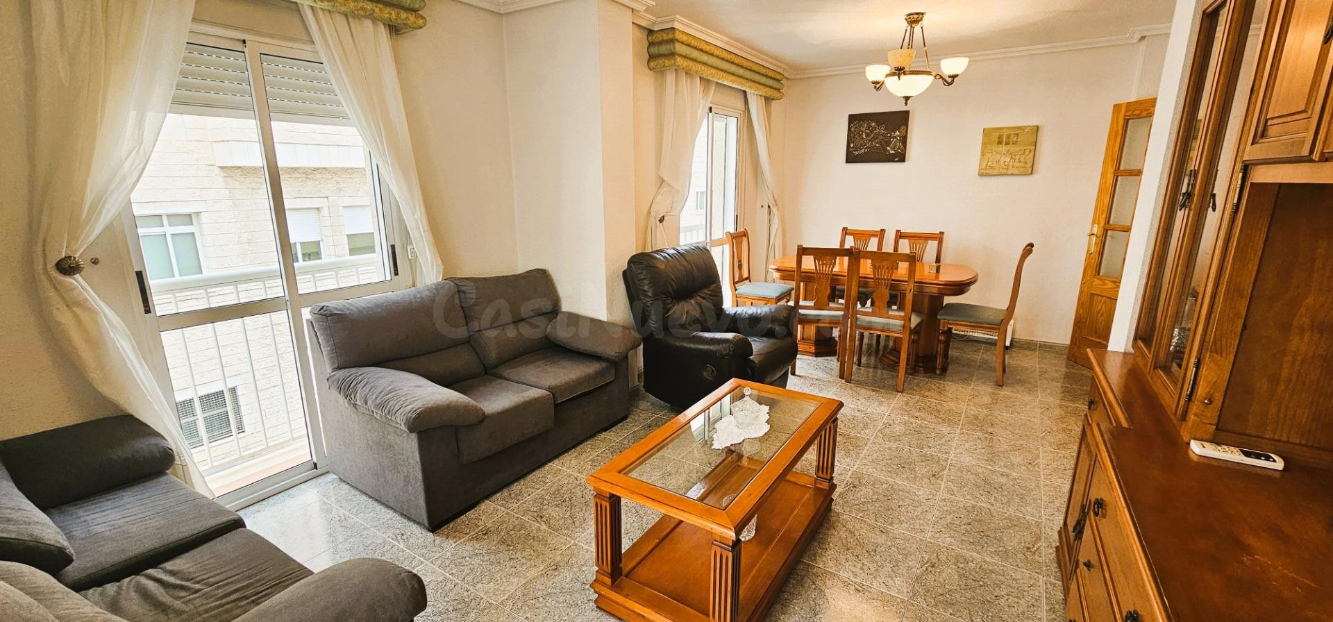 Casa de 4 dormitorios en el centro de Águilas