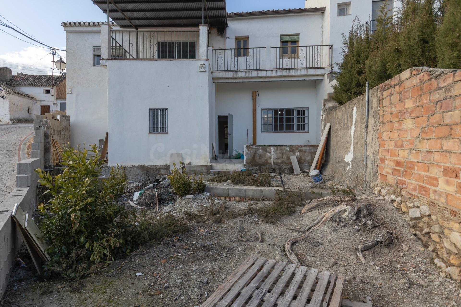 Se vende piso en planta baja en Moclín – Olivares, con opción a ampliación!