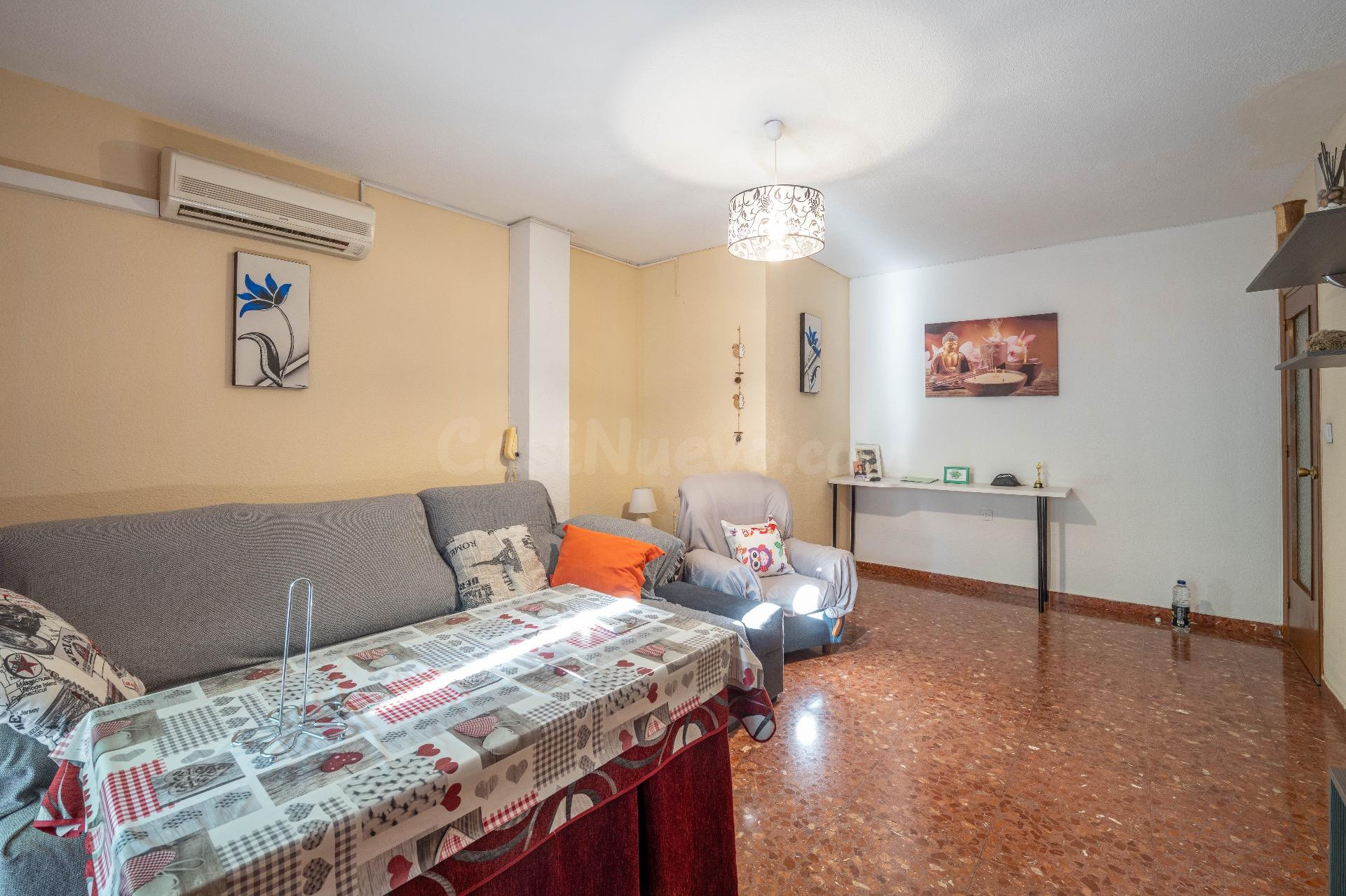 OPORTUNIDAD EN MARACENA!! ESTUPENDO PISO EN EL CENTRO.