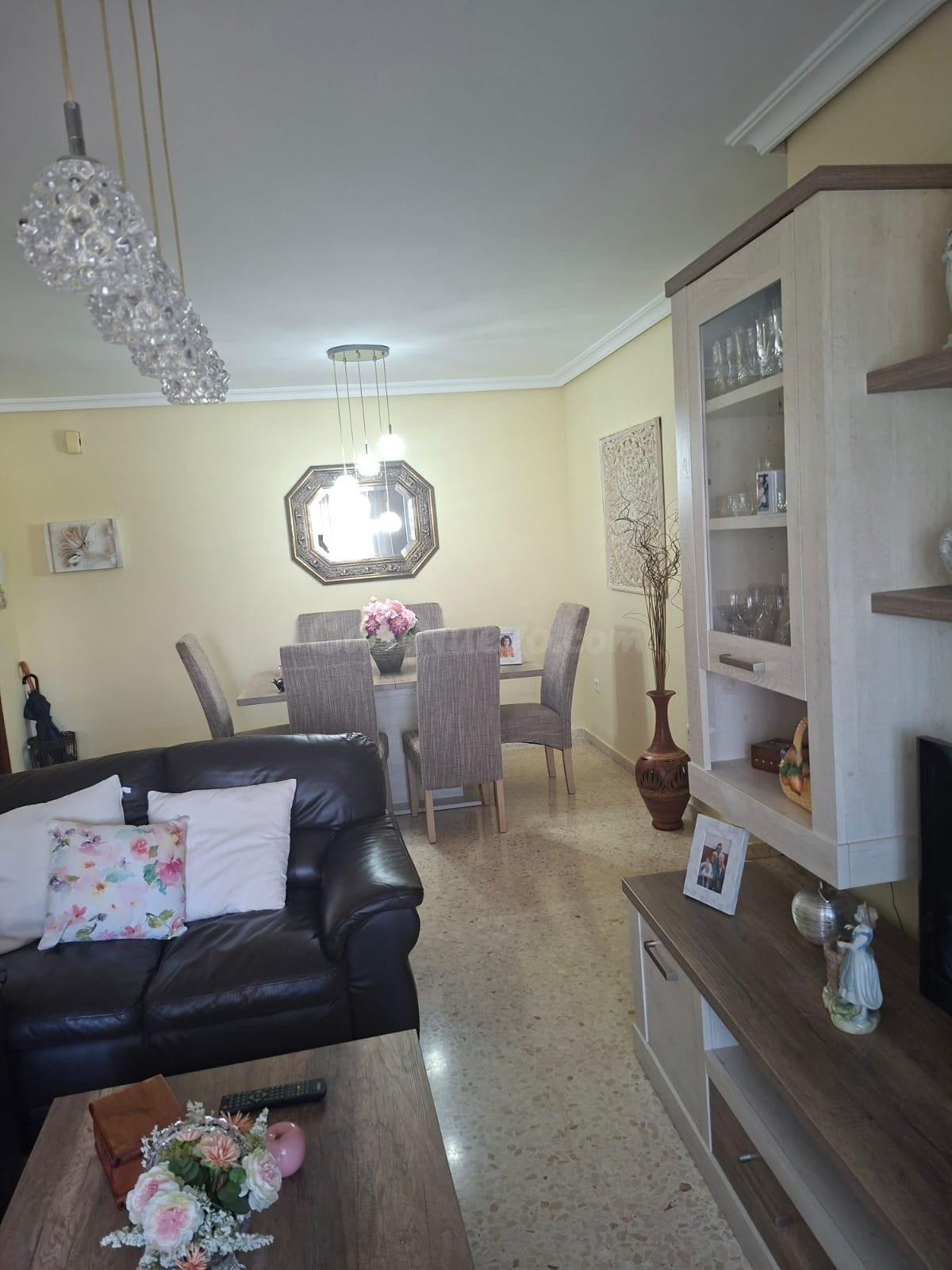 PISO EN CORTIJO VIDES