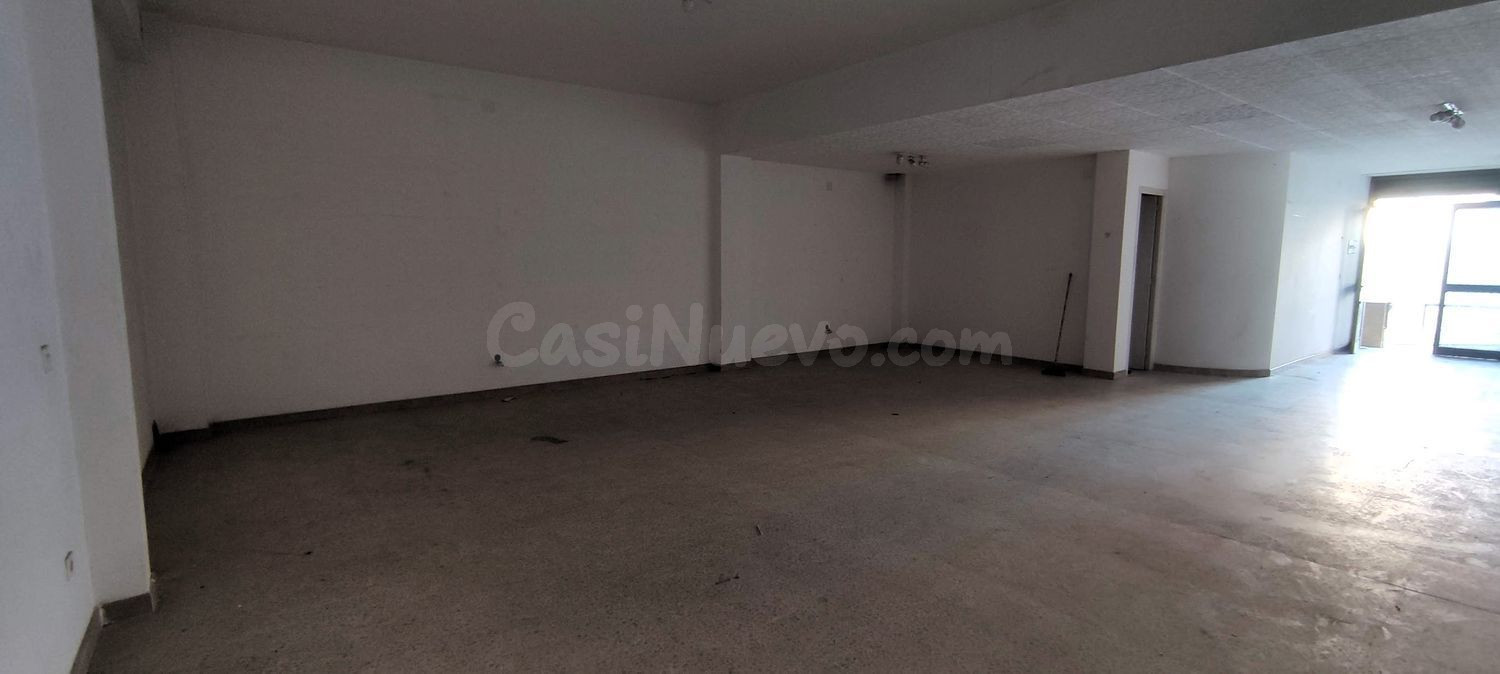 ATRACTIVO LOCAL COMERCIAL!!!