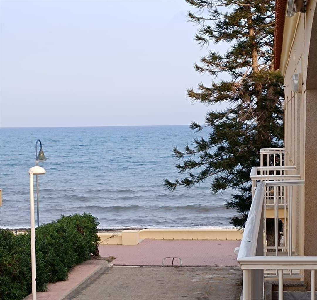 Amplio y Luminoso Piso en Cuevas del Almanzora - Ideal para Vivir Cerca del Mar